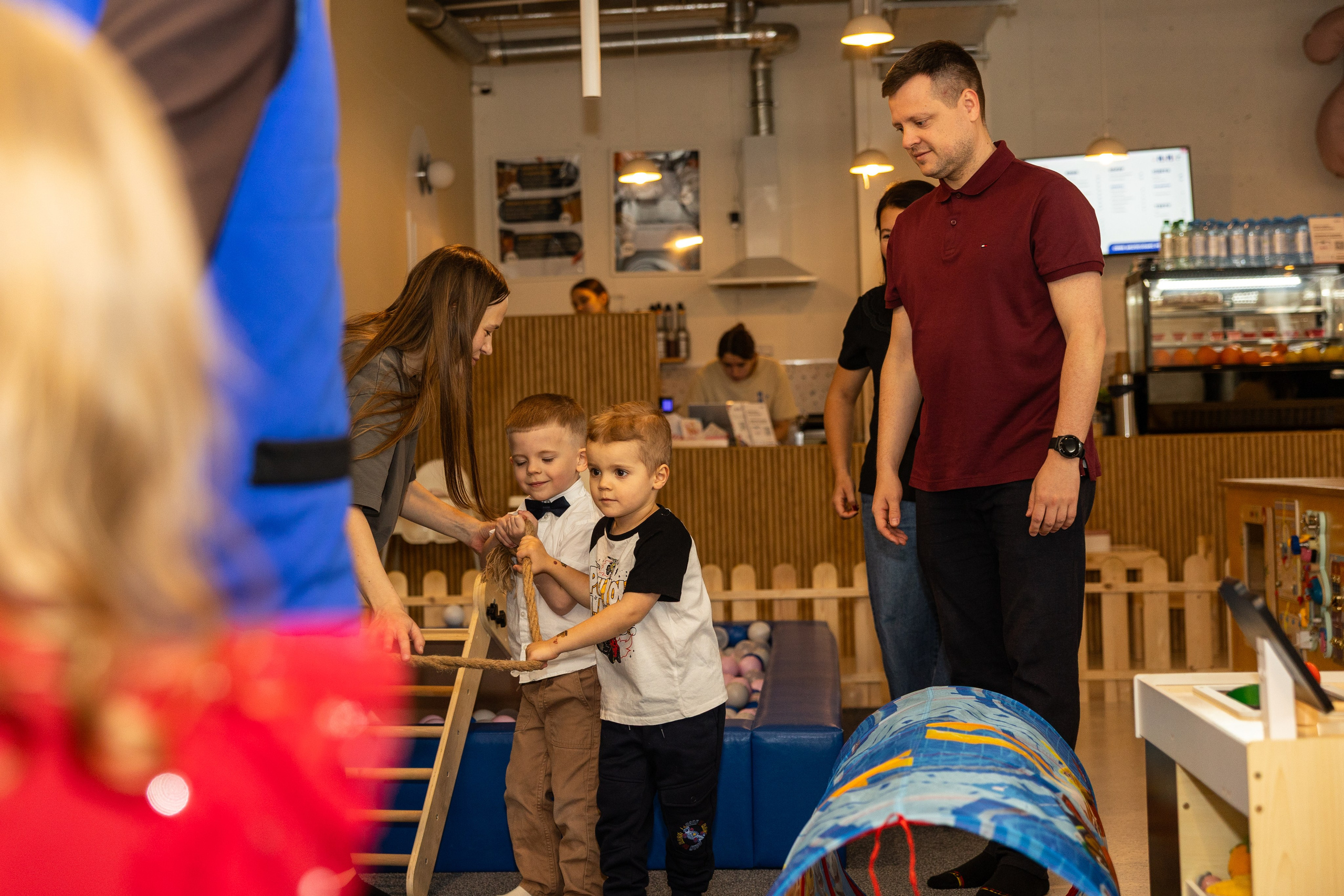 День рождения Артёма 24 января 2026 года. Семейный и детский фотограф в Варшаве Мила Бобровская