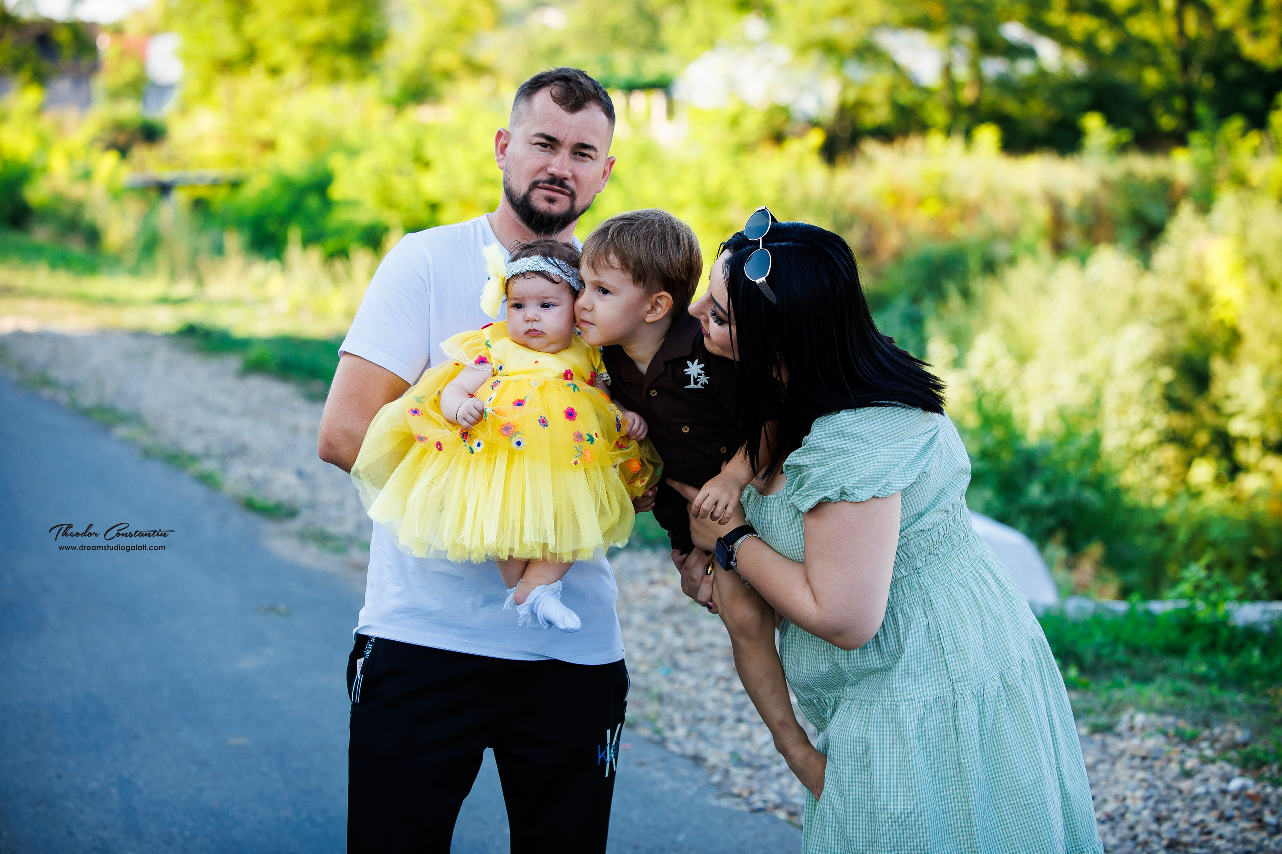 Botez. Dream Studio Galați – ședințe foto profesionale pentru familie, portrete și evenimente