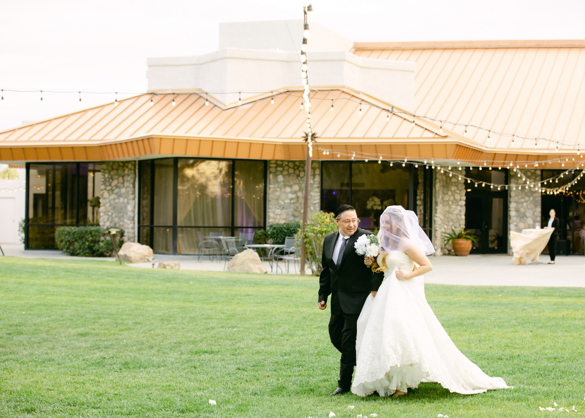 Hannah & Donovan. Anastasia Post: Wedding and Editorial Photography