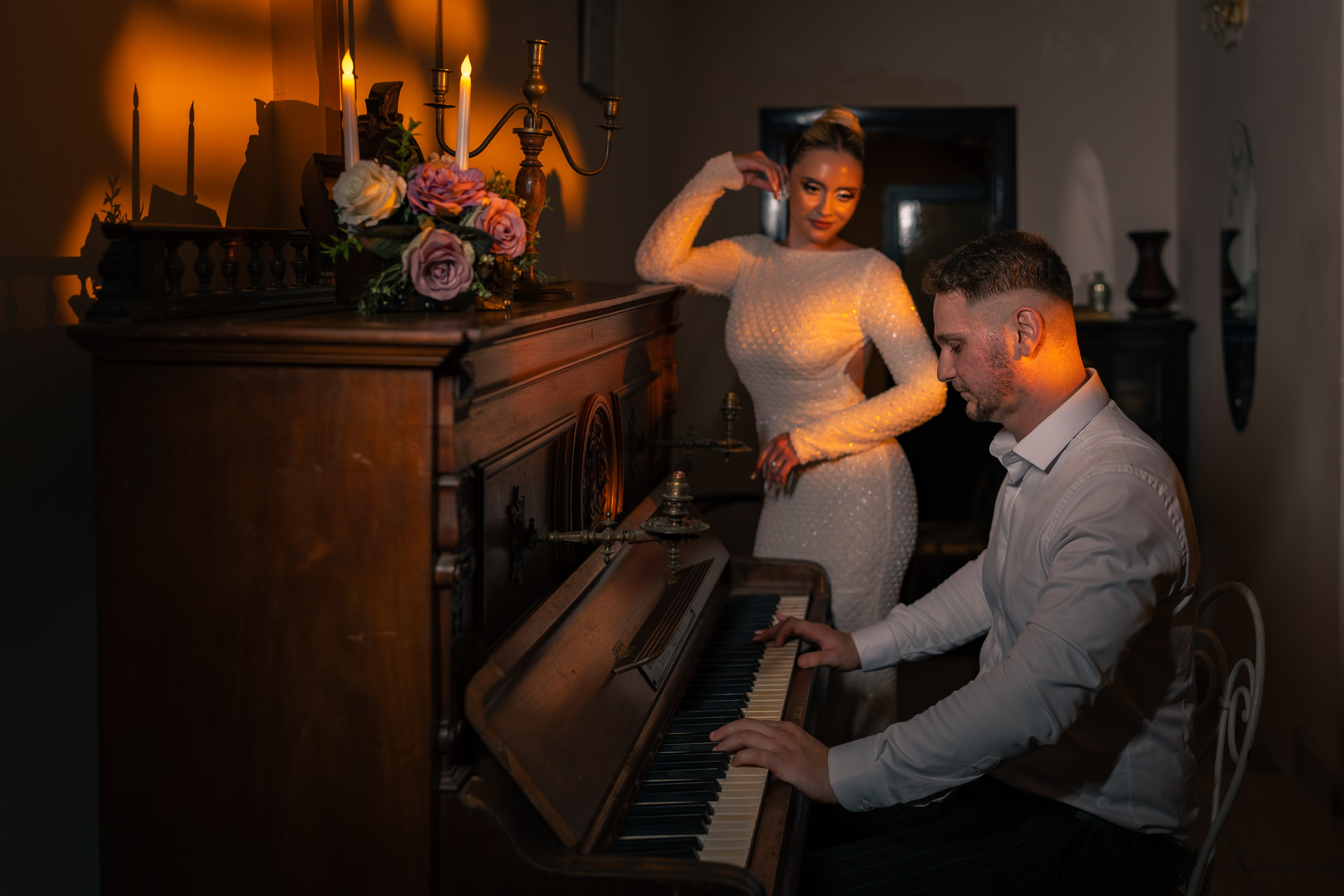 Cununia civilă a lui Tudor și Mădălina – eleganță, emoție și lumină. Event, portrait, and lifestyle photographer