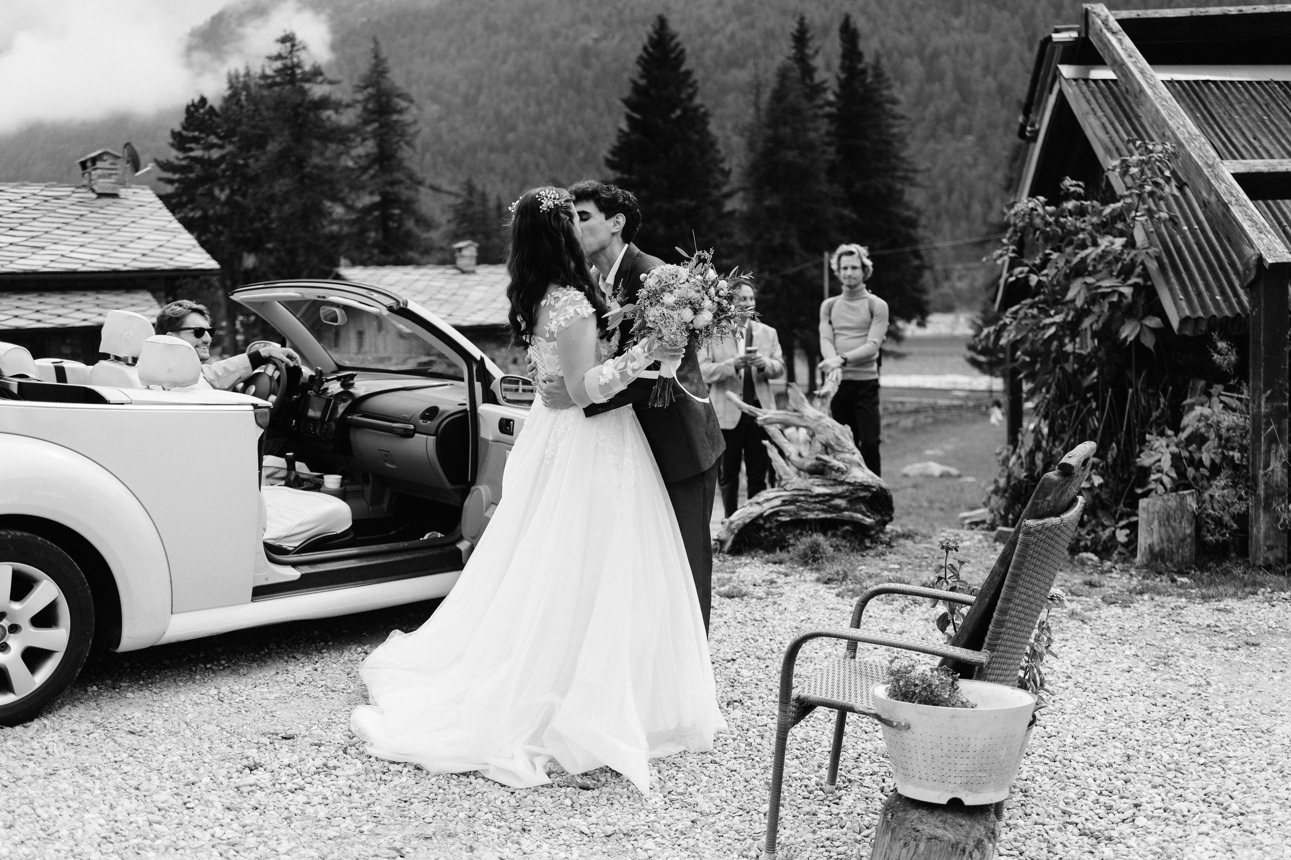 Anastasiya & Emanuele | Italian Alps. Liza Bizzaro — Italy Wedding, Love Story & Portrait Photographer in Milan, Turin, Piedmont and Across Italy