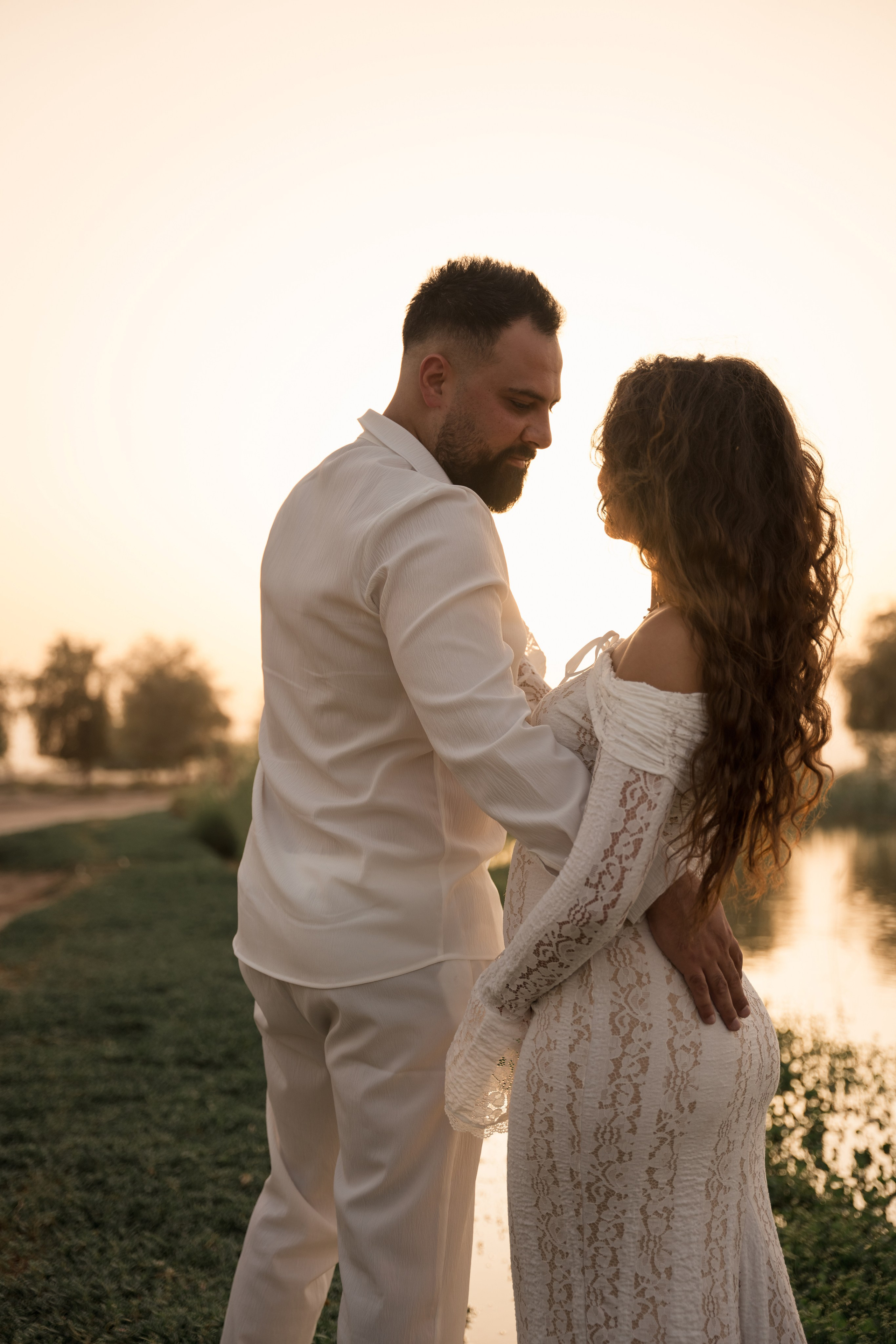 By the Lake of Dreams. Angela Iakovleva — Family Photographer in Dubai