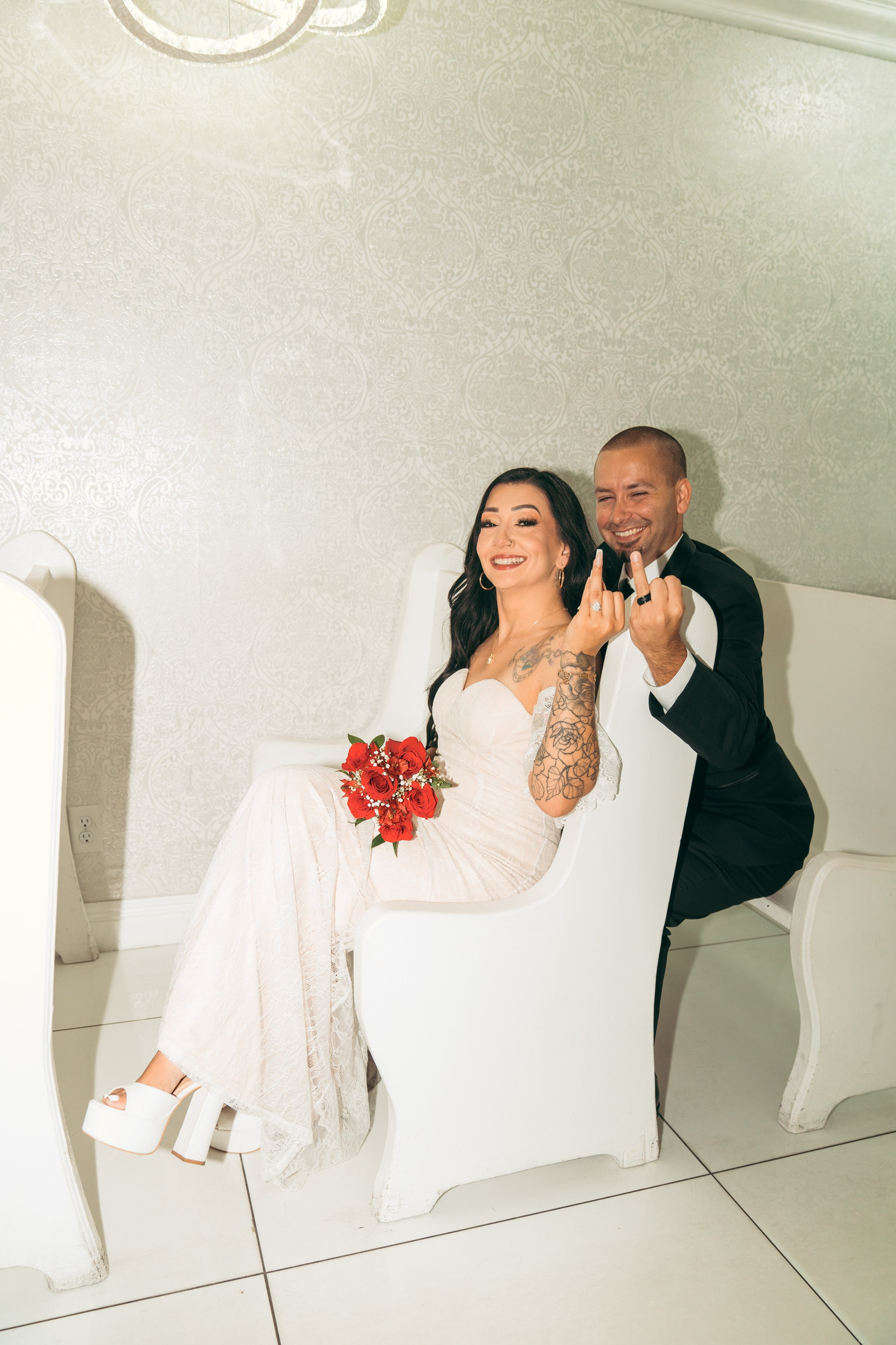 Jessica&Dakoda. Wedding & elopement photographer Viktoriya Kravtsov. Las Vegas