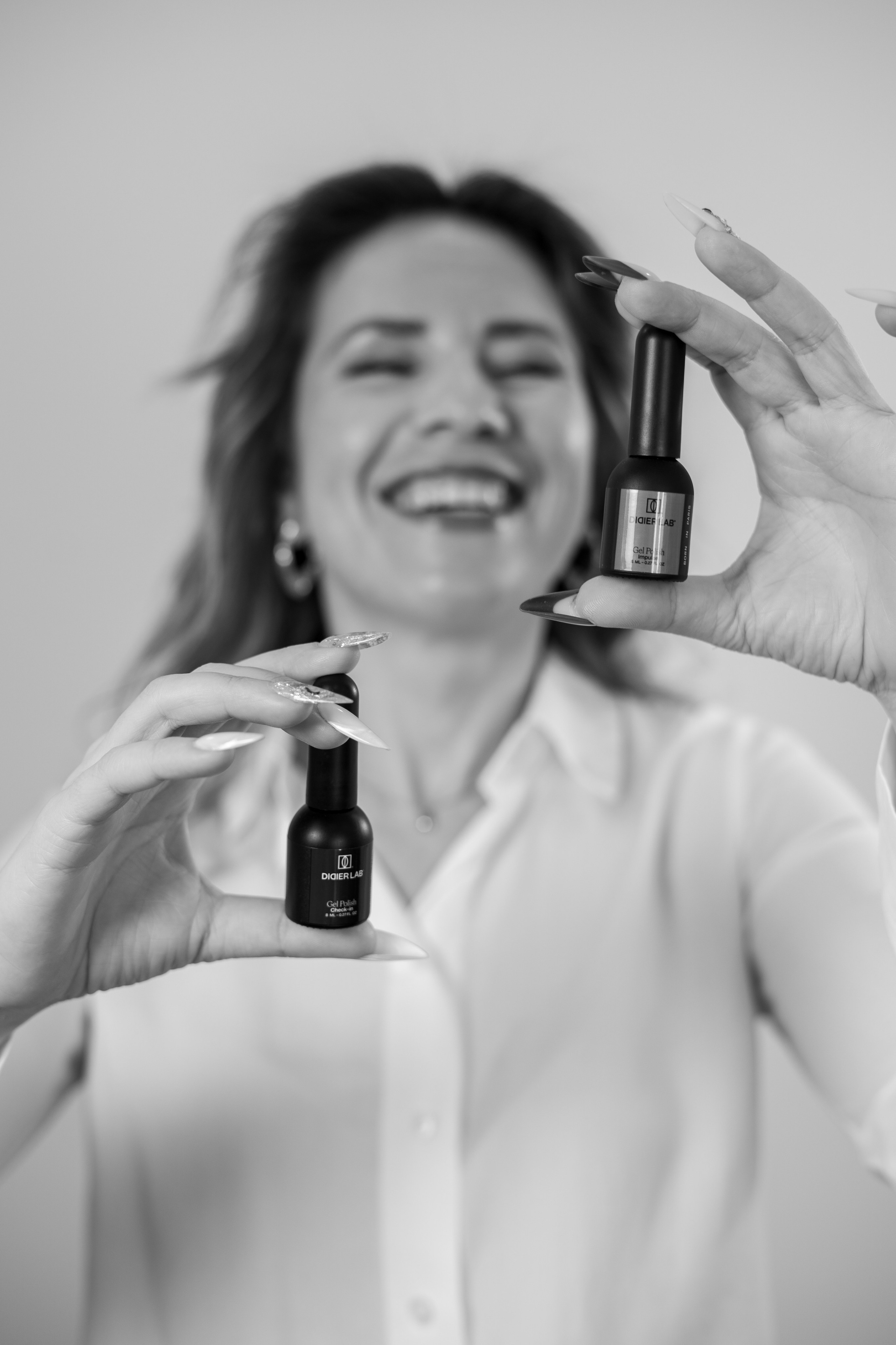 Nina Petrasco. Frames by Giovani Braga