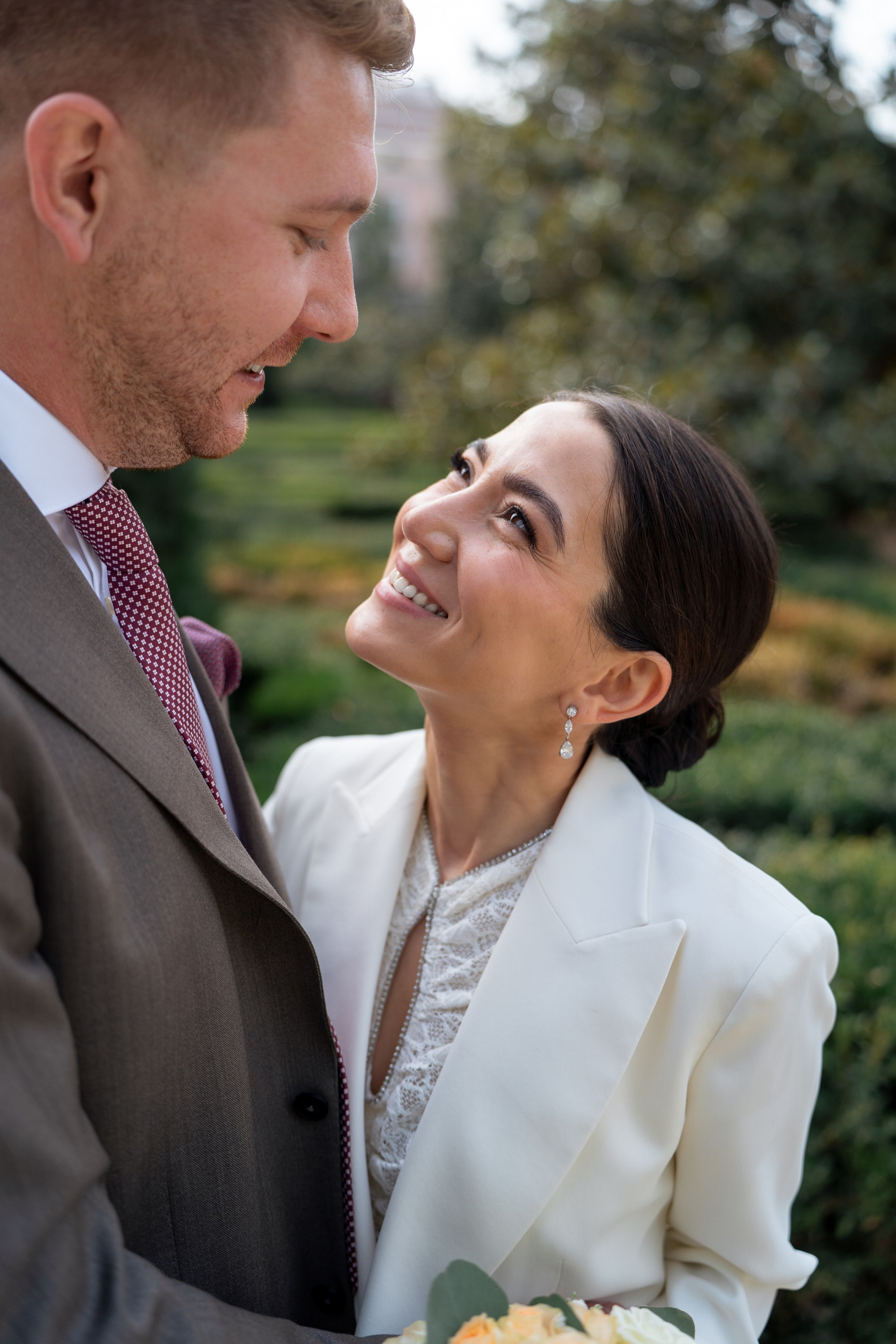 Elopement photoshoot in Madrid city centre. Fotógrafo en Madrid, España. Alyona Belyaninova