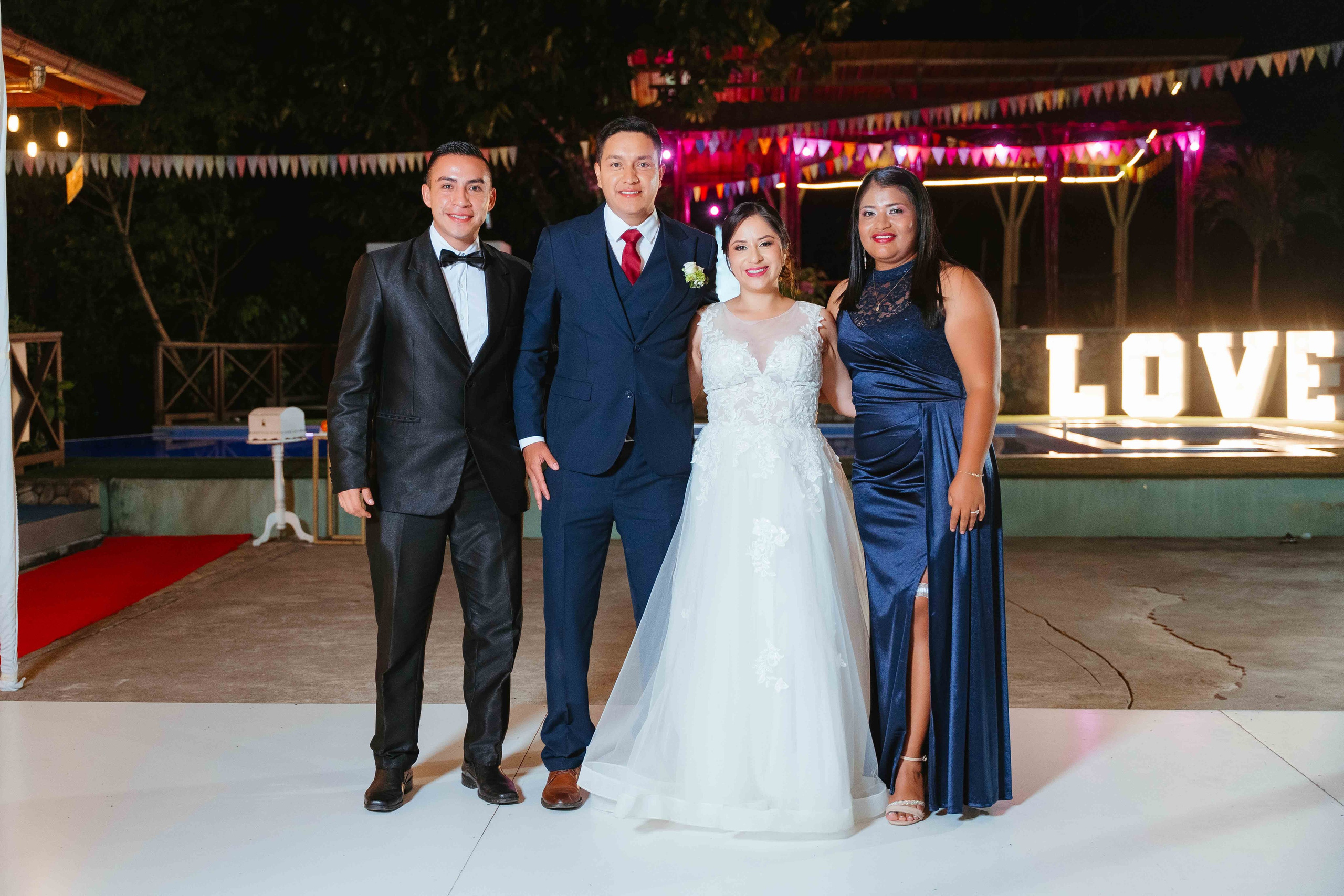 Jennifer y Vladimir. Fotógrafo de bodas en Loja Ecuador | Piero Alvarez PH