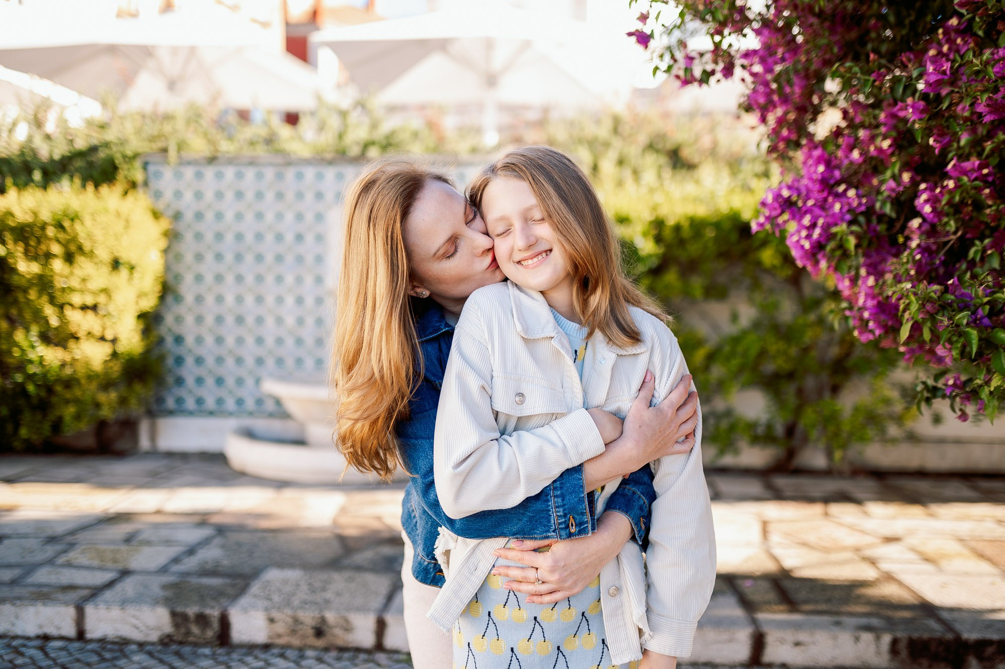 photoshoot in Alfama, Lisbon, фотосессия в Алфаме, Photo shoot for mum and daughter