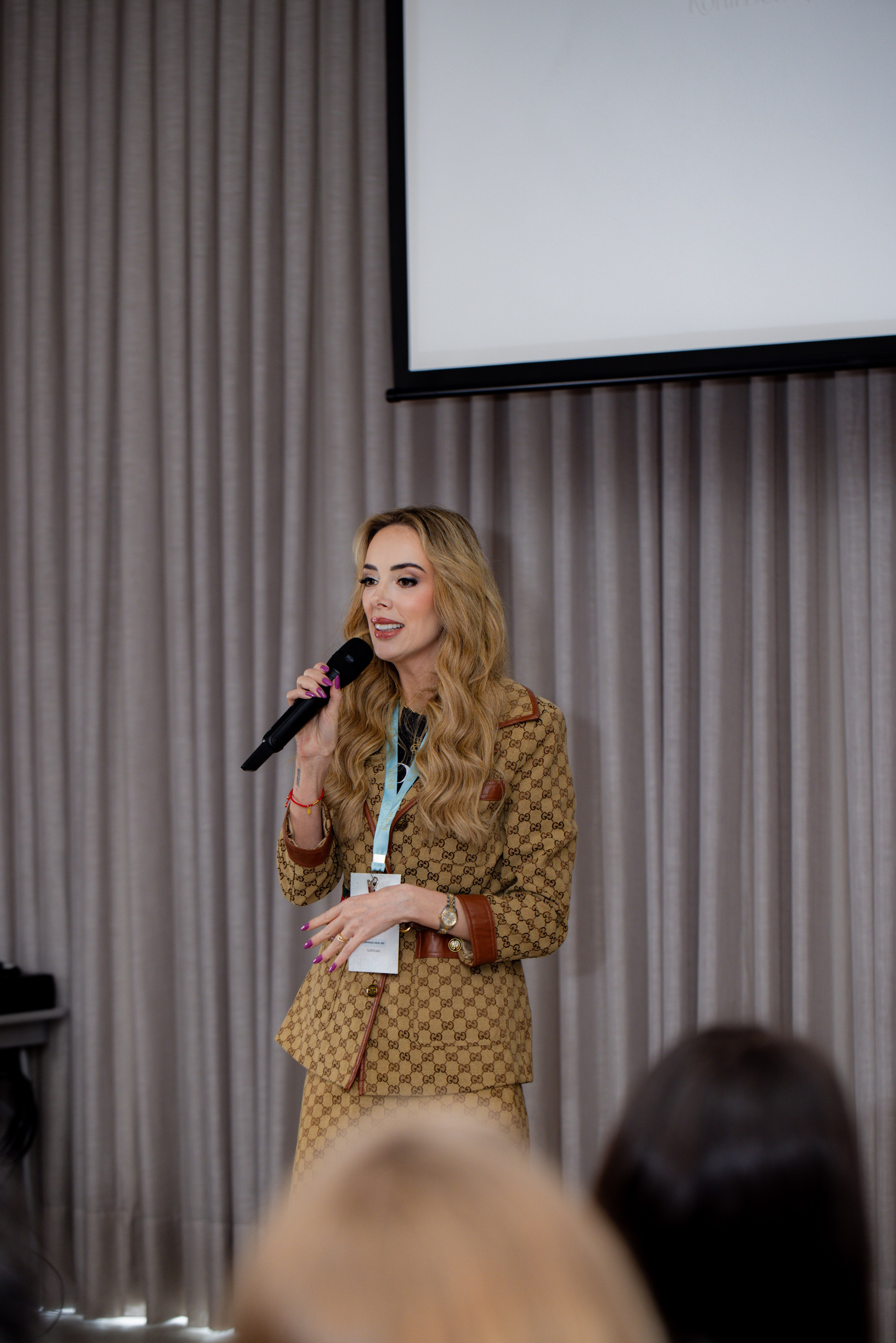 KOHLL BEAUTY EVENTO. ESTUDIO DOZE