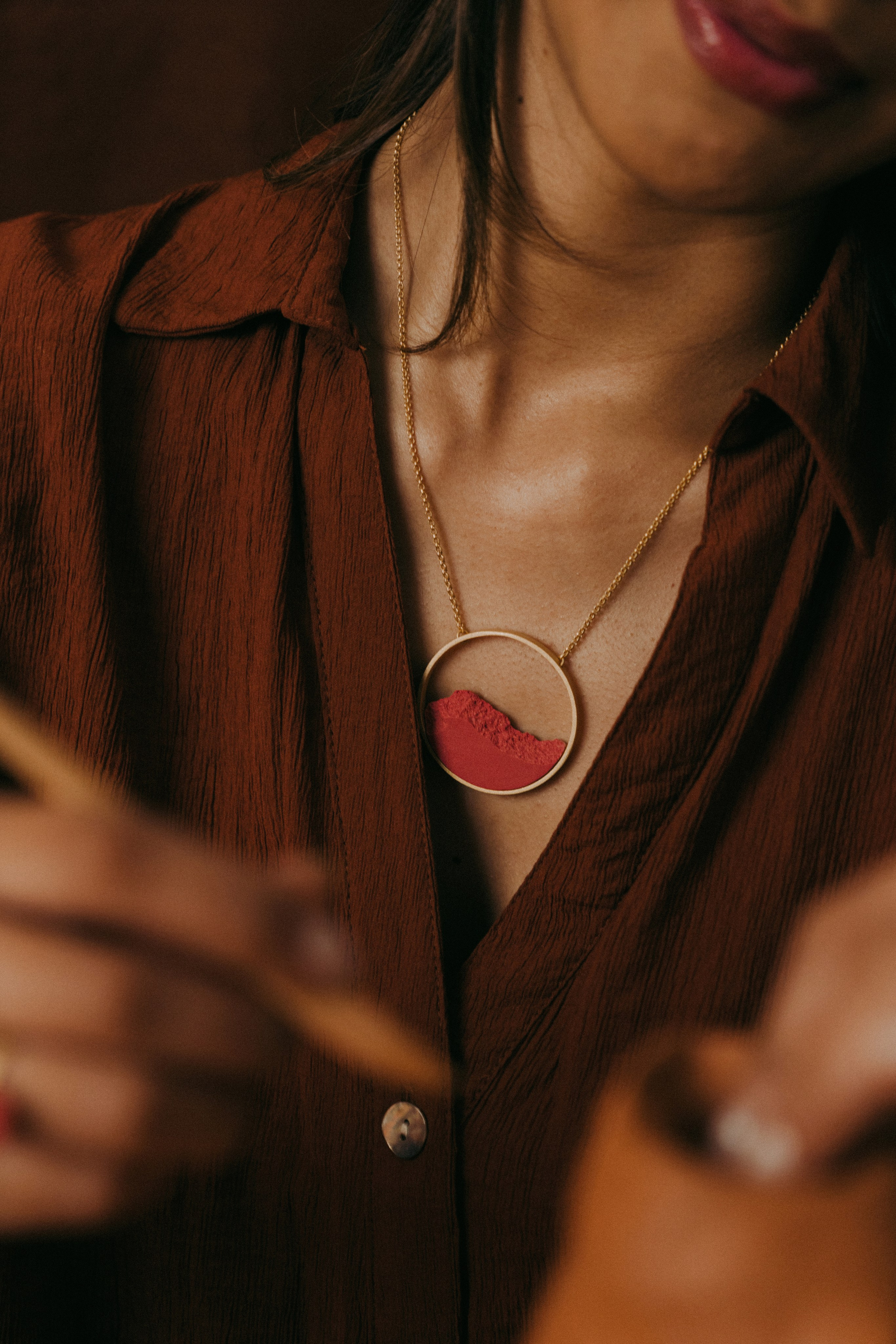 Joyería Lifestyle Barcelona: Fotografía de Marca DSNU. Creador de contenido visual en Barcelona | Dima Kit