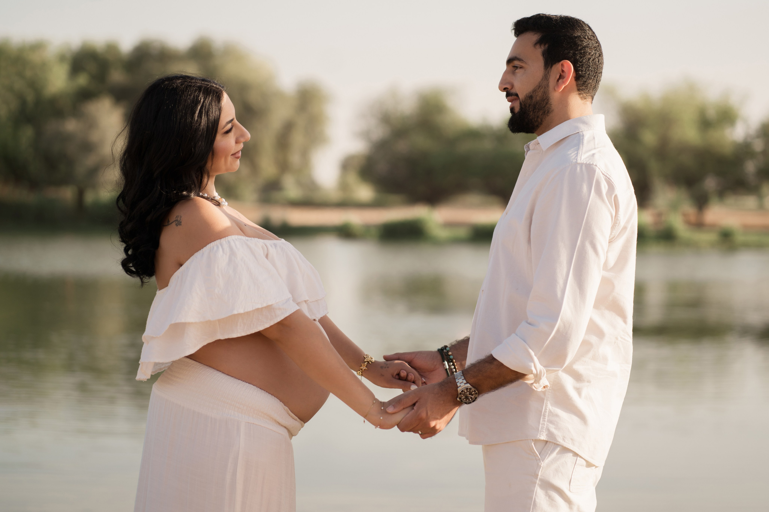 Sunrise by the lake. Angela Iakovleva — Family Photographer in Dubai