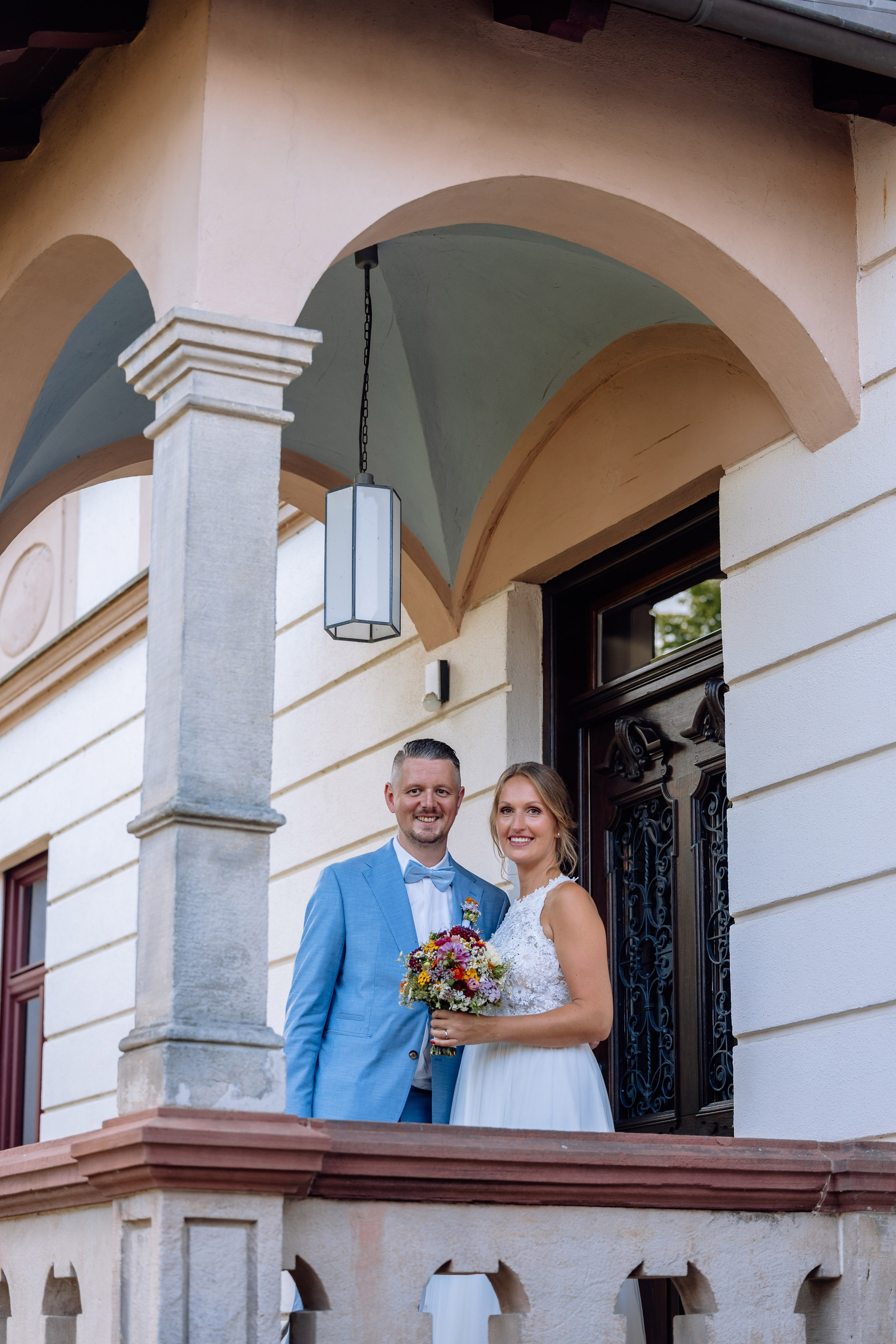 Sandra und Kevin: Standesamt Unterföring und Friedensengel. Hochzeitsfotograf München Taufe Familienfotograf Tanja Mauke