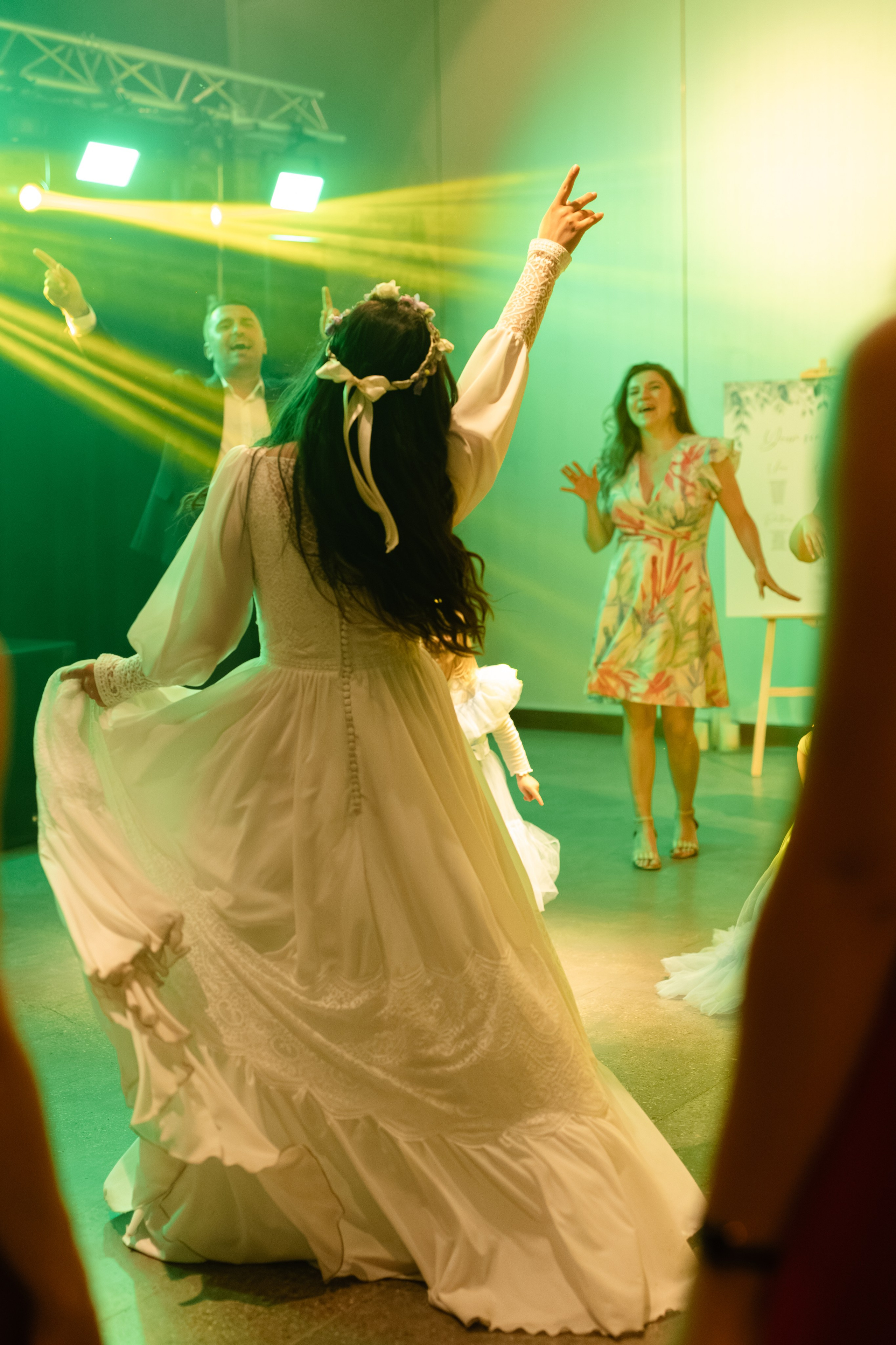 Flori & Cosmin. Main