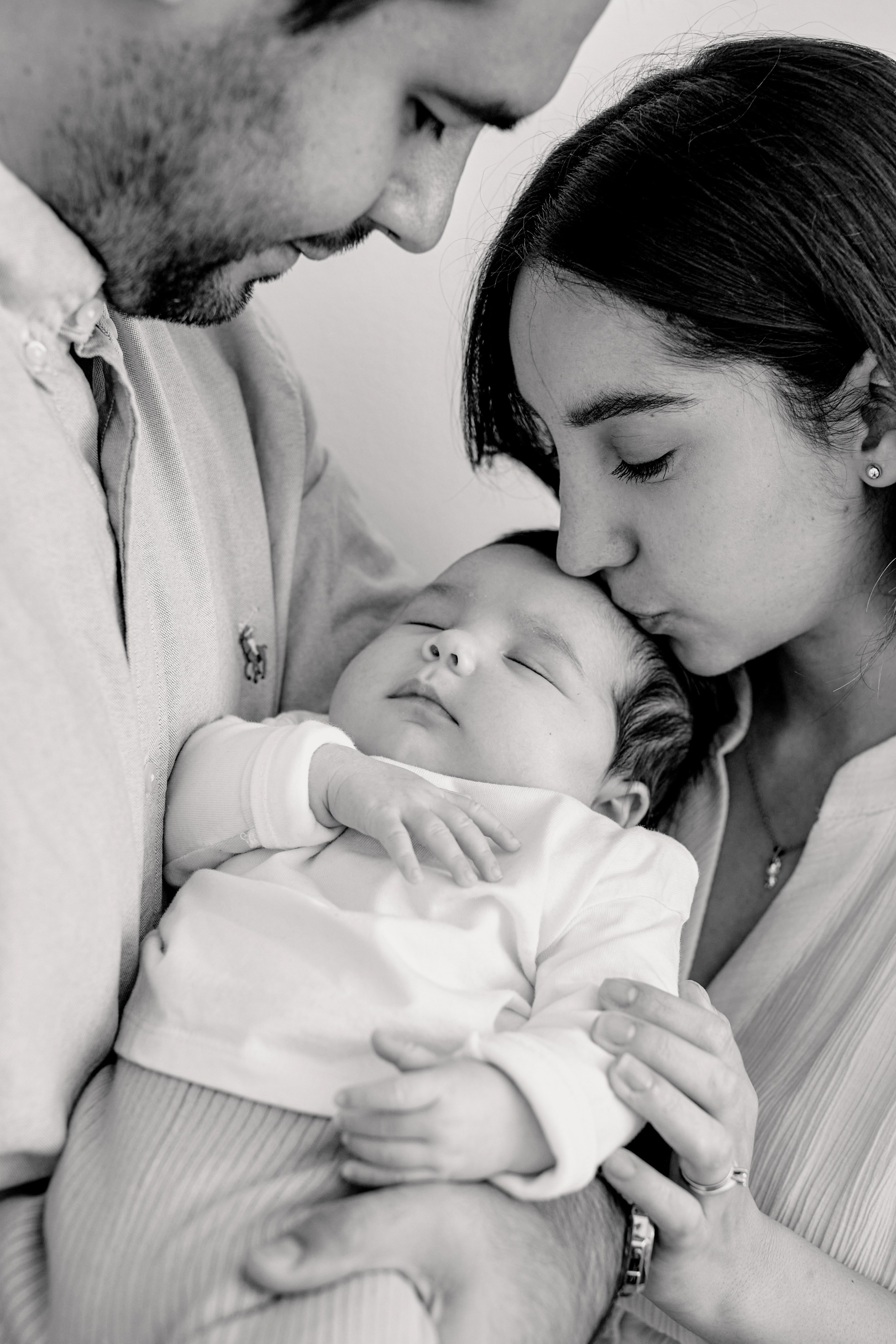 Family. Amazing photo session at a time convenient for you. Y