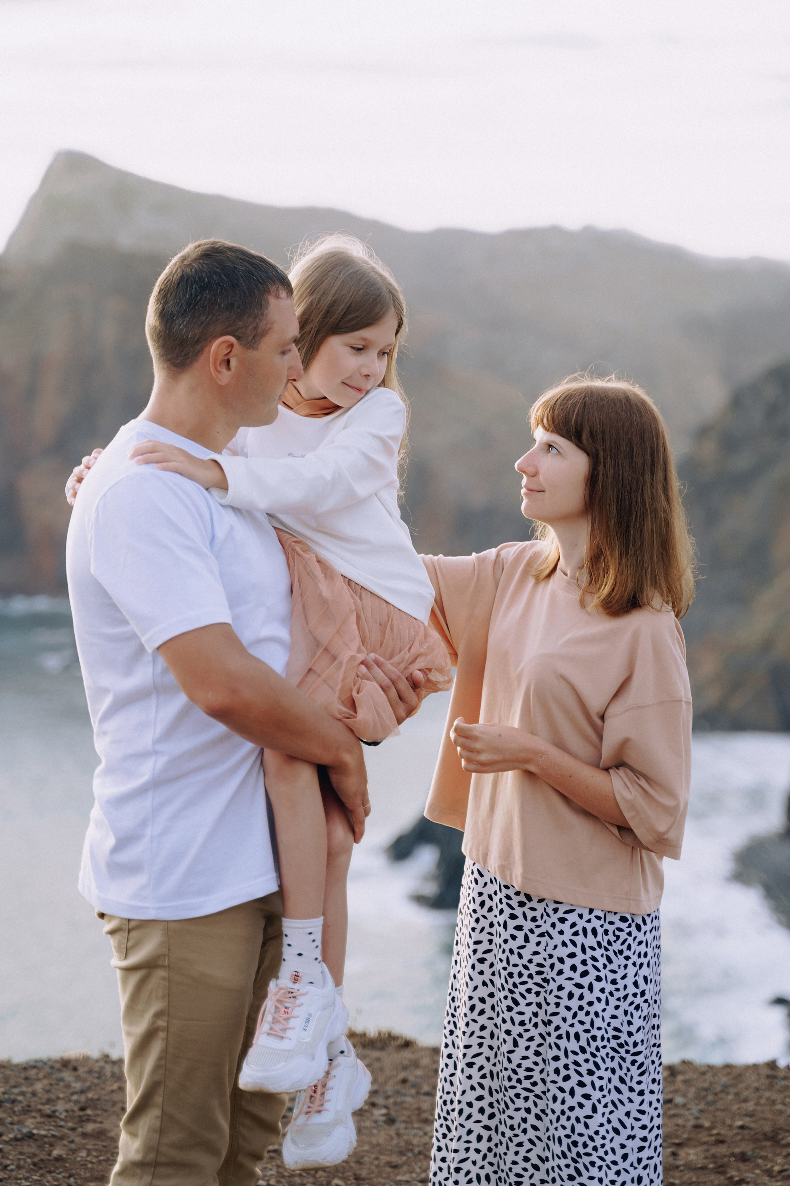 Family Photoshoot at Caniçal Viewpoint | Madeira Family Photographer. Your photographer in Madeira