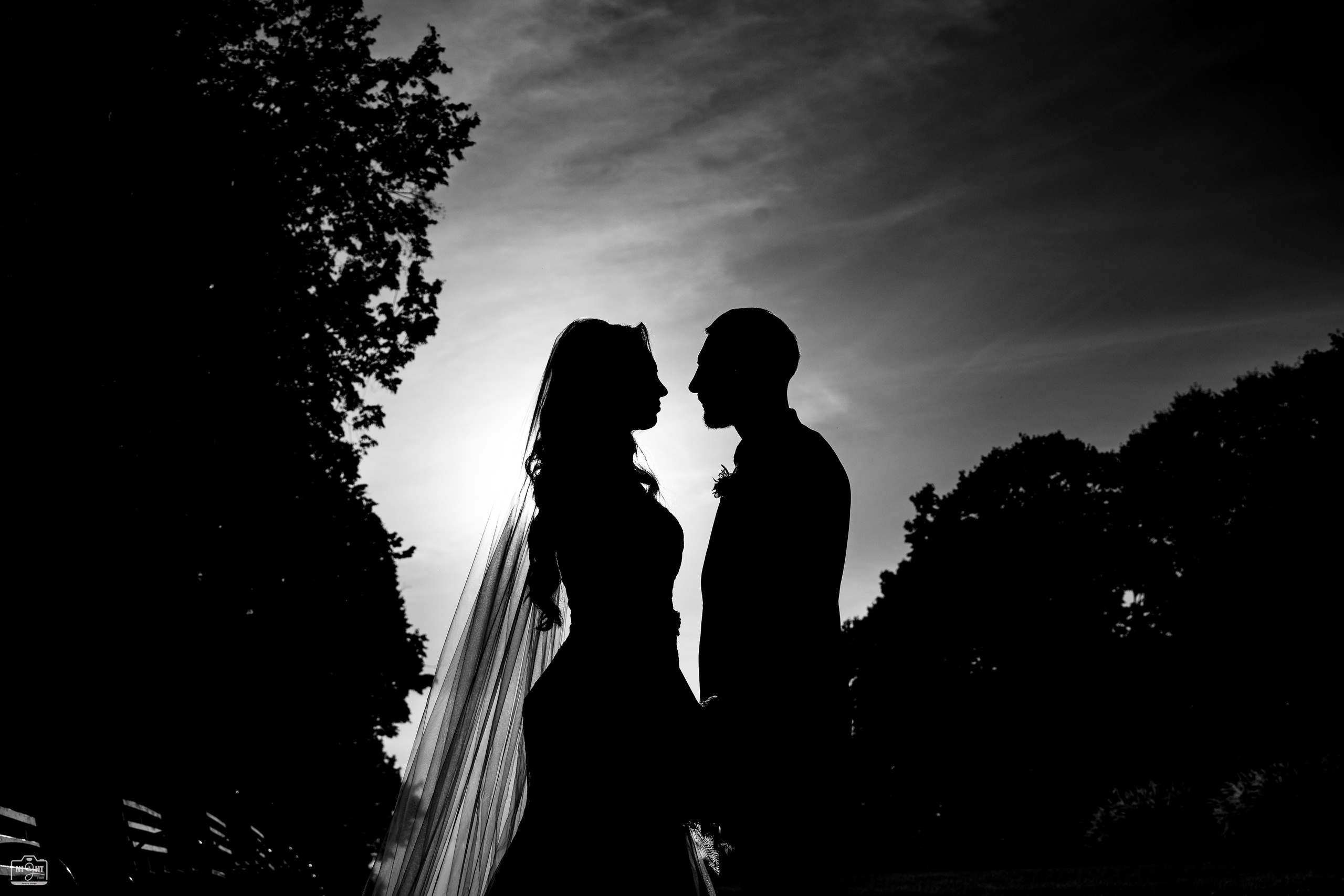 Iulian Arsinte | Fotograf de Nunta - Contact. Iulian Arsinte - Fotograf de Nunta - Neamt, Bacau, Suceava, Iasi