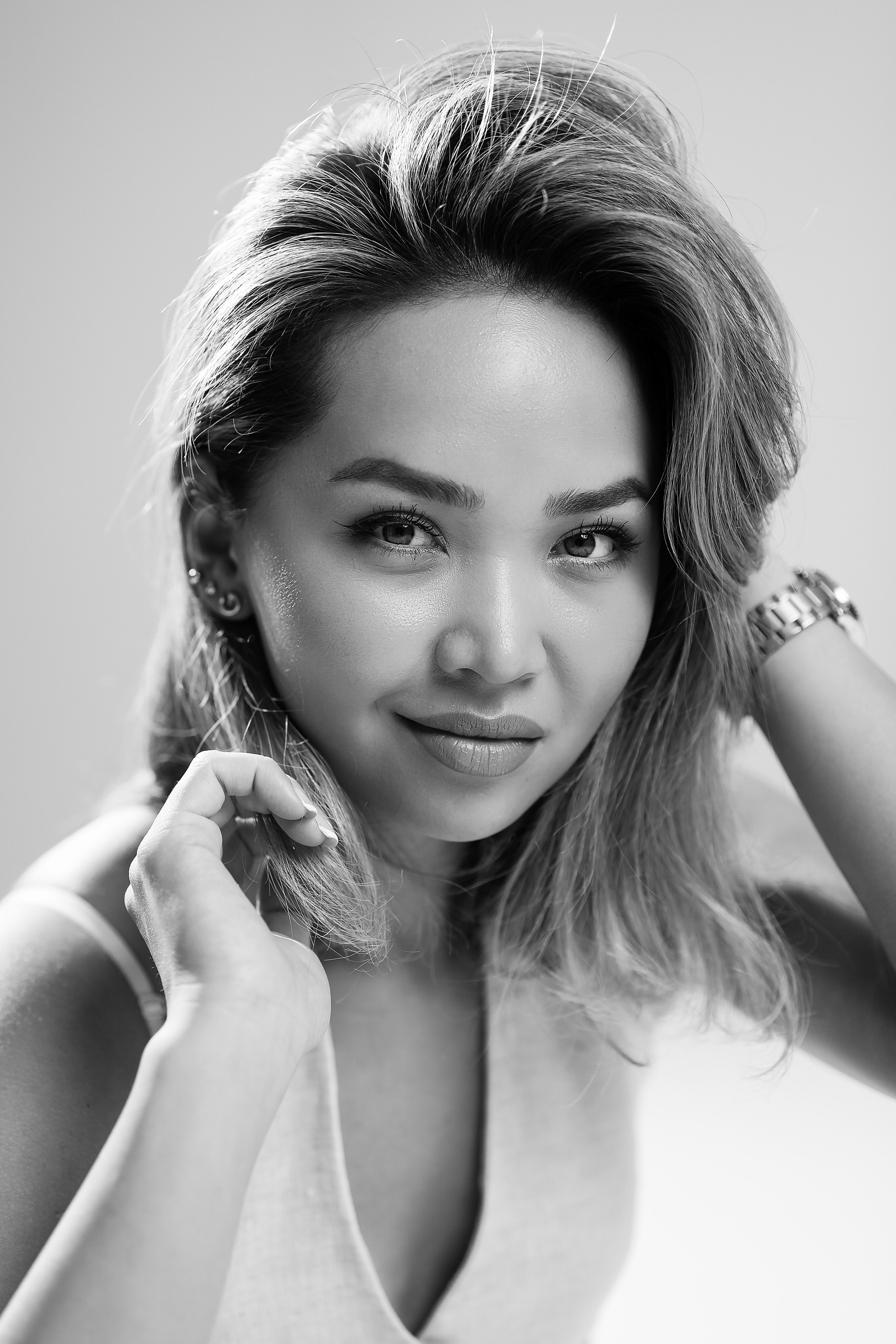 Personal Photoshoot in Abu Dhabi — Portraits That Reflect You. Mariia Safronova is your photographer in Abu Dhabi and Dubai