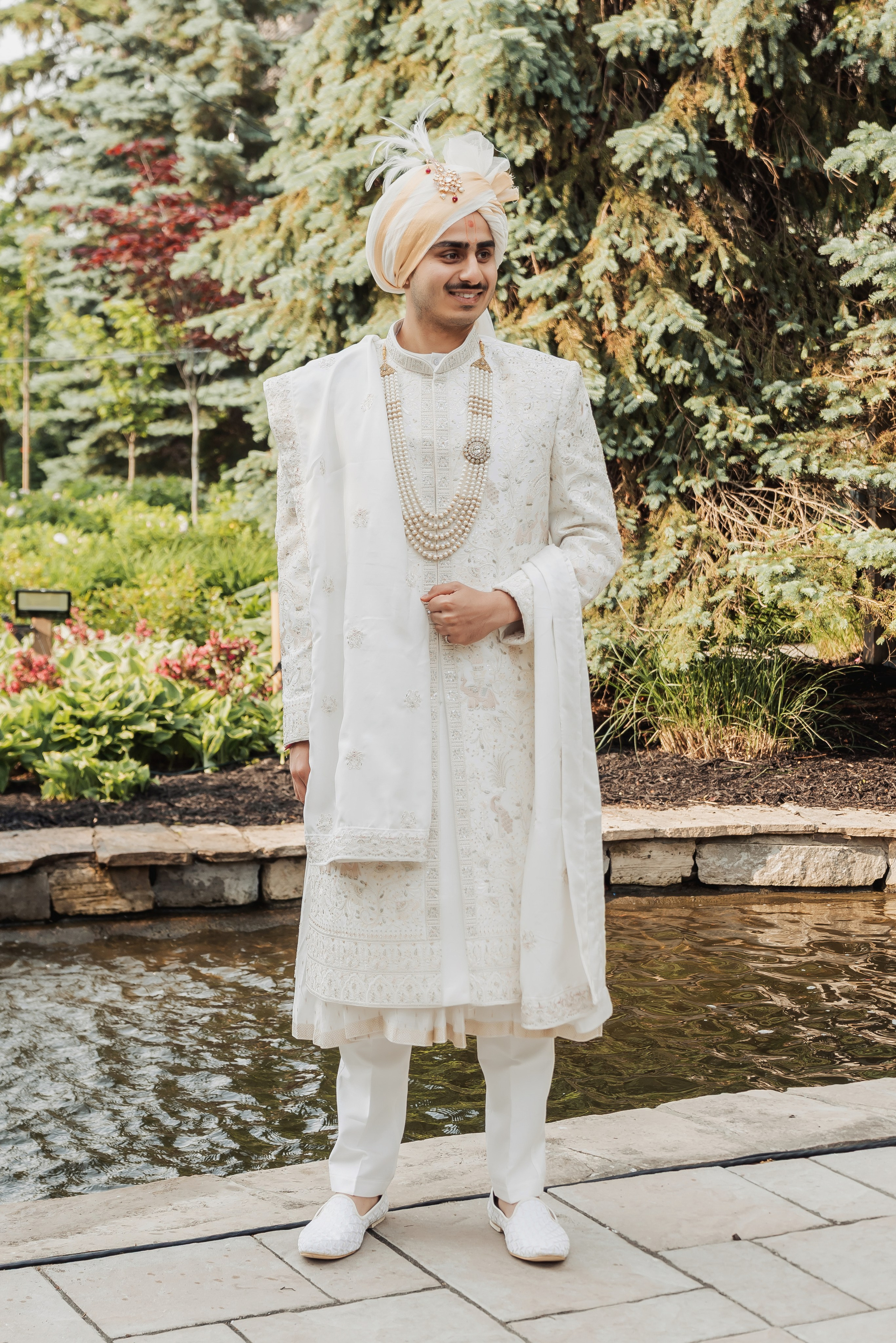 Prem & Nishtha. Wedding Photographer & Cinematographer studios