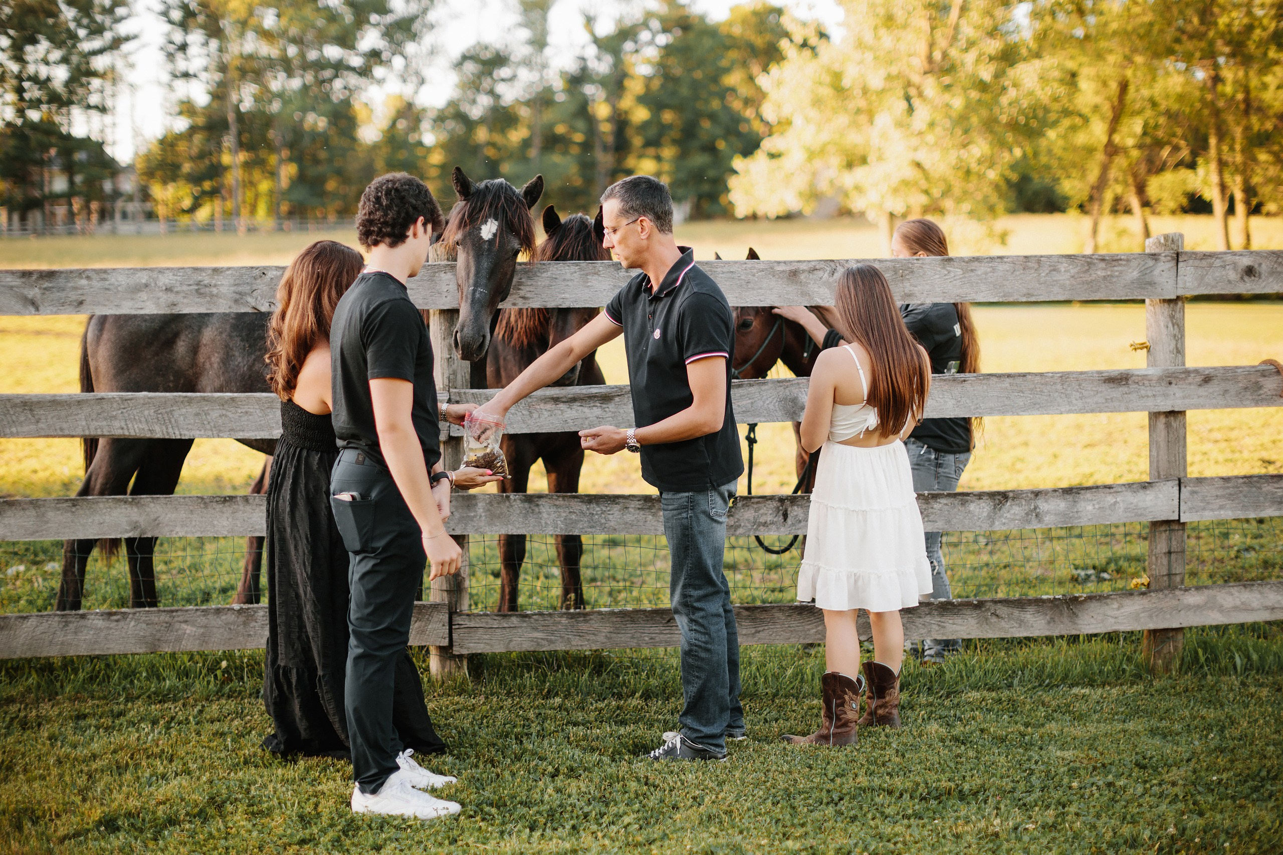 30.05.24 Family Photoshoot. Wedding family event photographer in Chicago Nick Yushevich