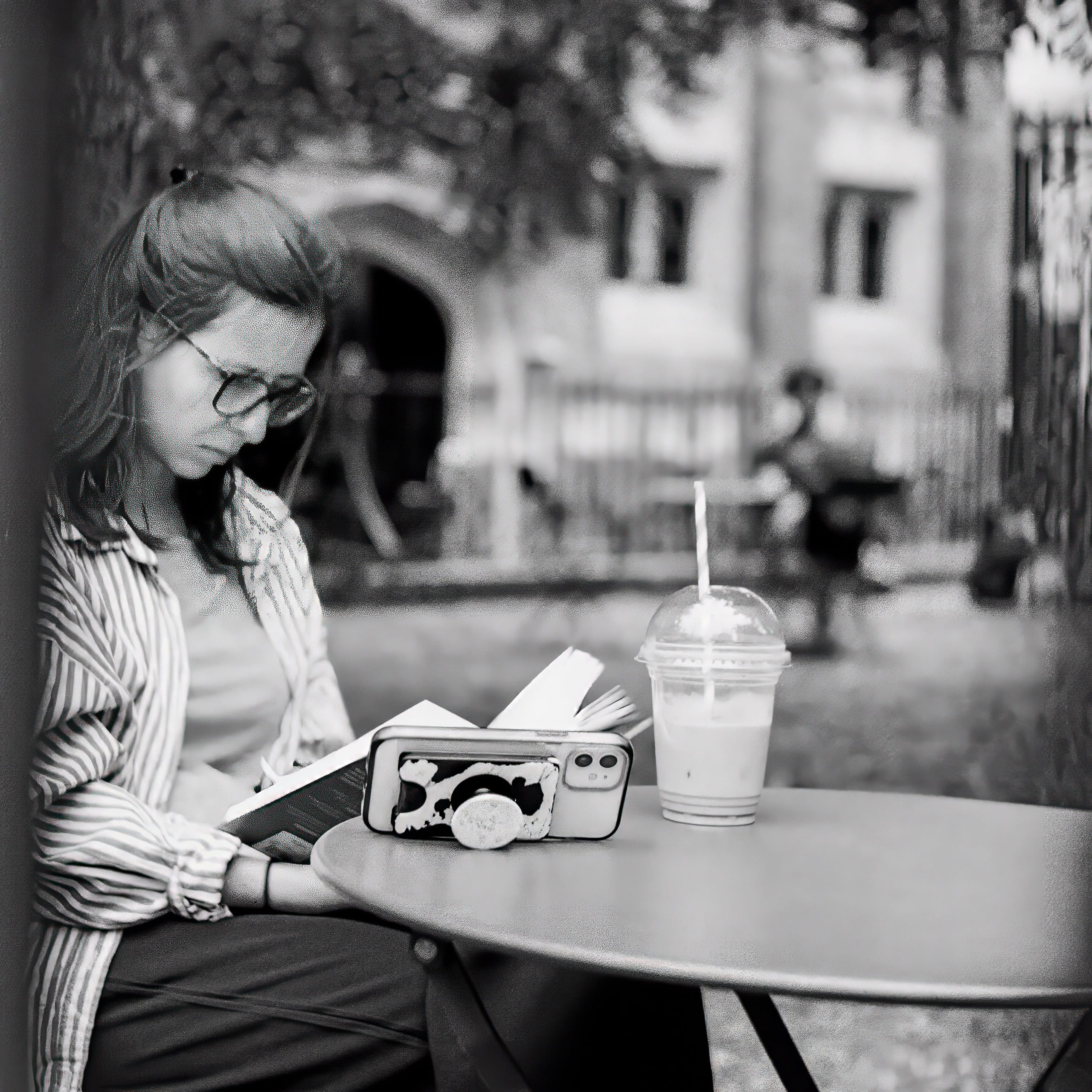 Street Photography with a Yashica Mat 124G in Cambridge. Hedley Wright Photography | East Anglia Sport, Street, Wildlife, Landscape & Astrophotography