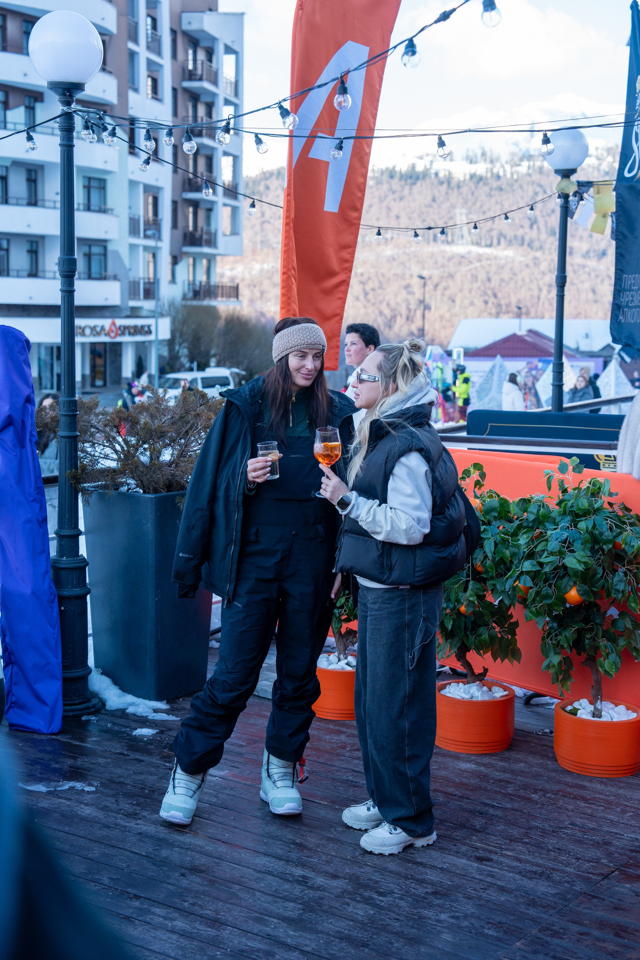Фотоотчет партнерской интеграции Aperol Spritz на Роза Фест 2025. Репортажный фотограф в Красной Поляне и Сочи Павлюченко Екатерина