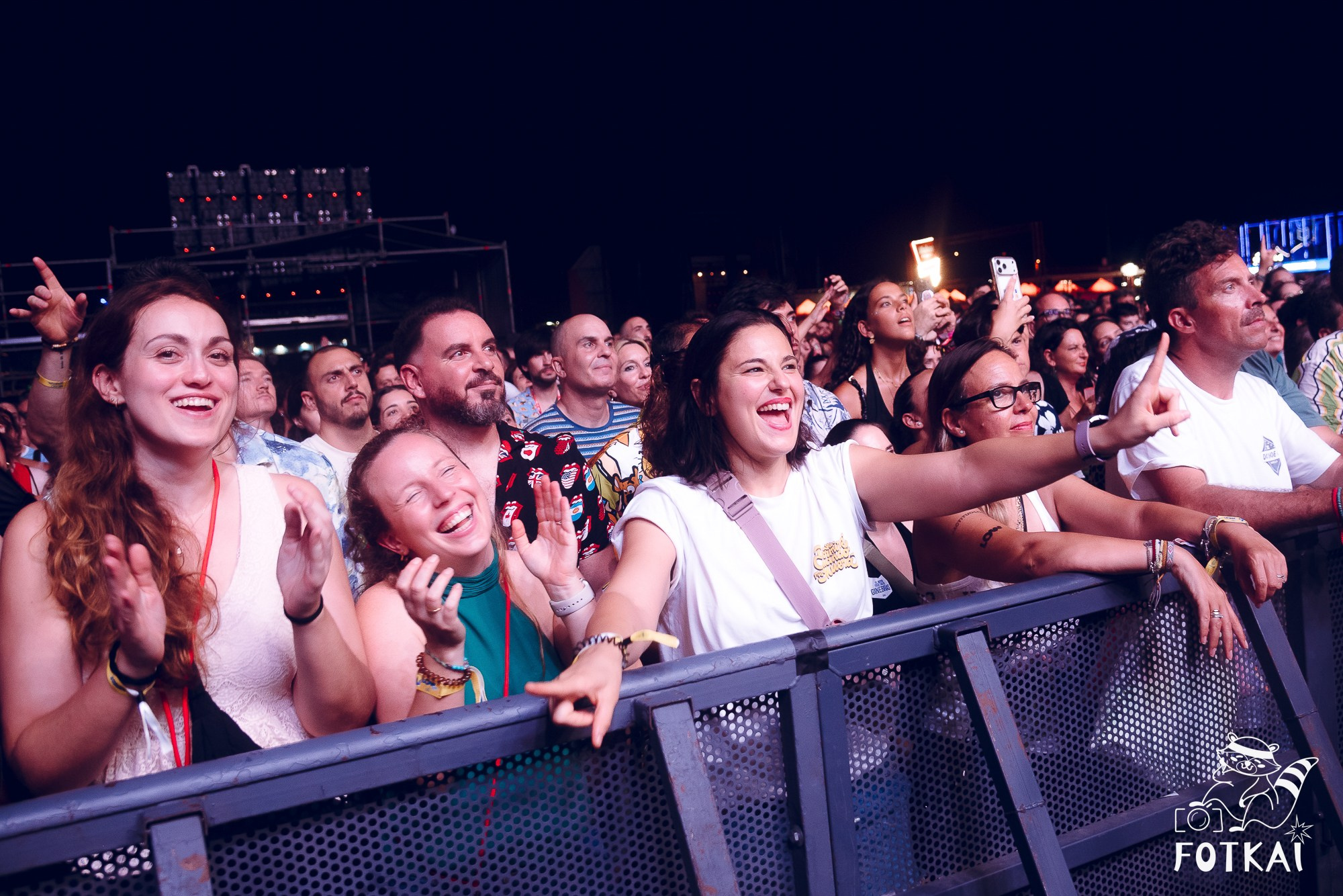 Low Festival 2026 — Full Concert Photo Report from the Opening Night in Torrevieja | FOTKAI