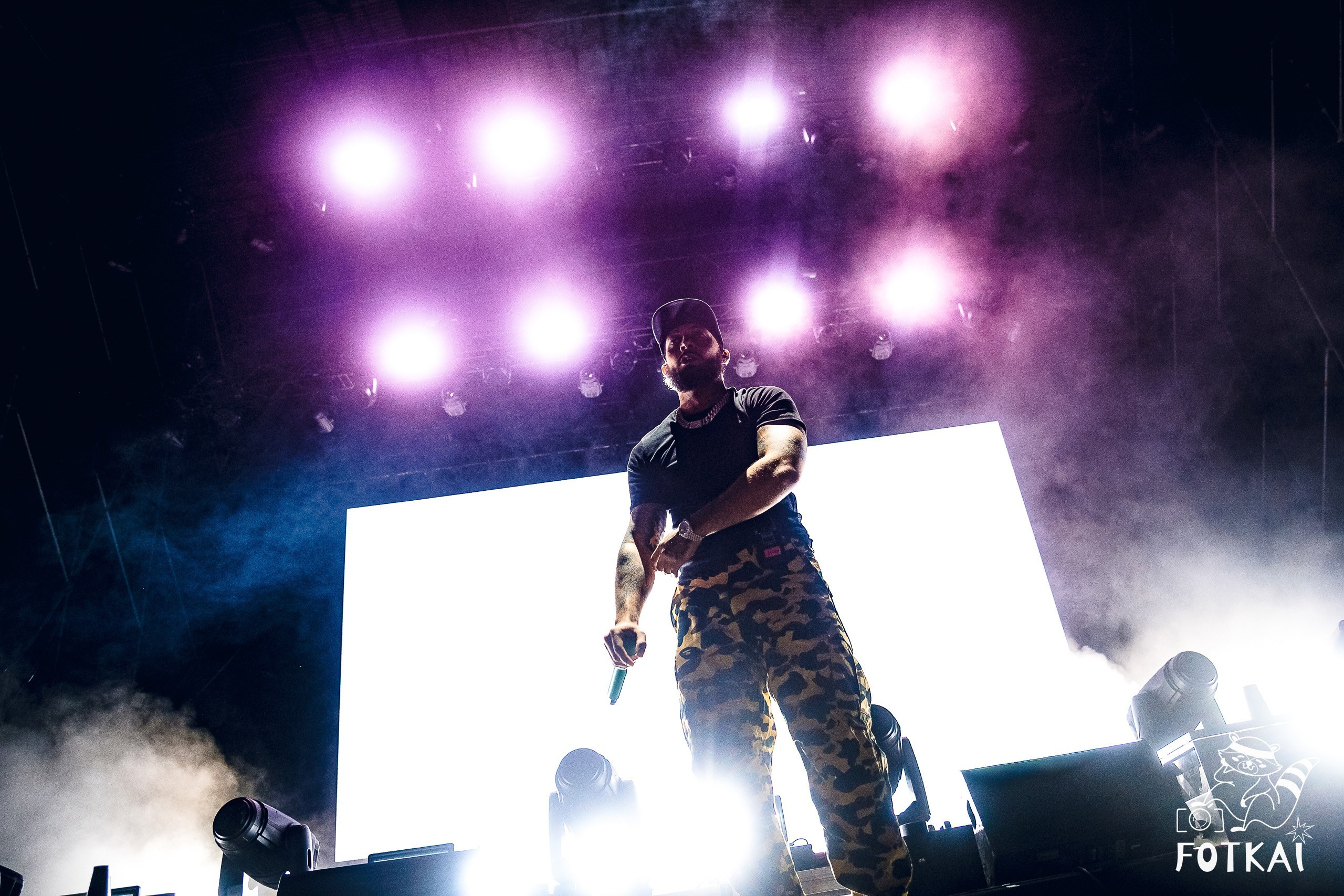 JC Reyes at Brilla Torrevieja Festival — Live Concert Photos in Torrevieja, Spain, 2026 | FOTKAI