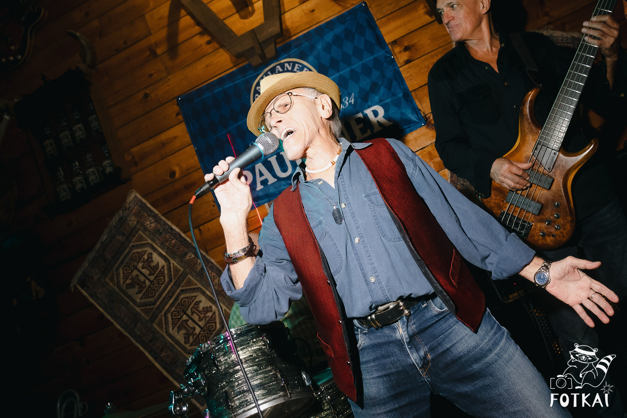 Фоторепортаж JAM Night в El Paso Bar, Torrevieja — живая музыка и атмосфера Коста-Бланки | FOTKAI