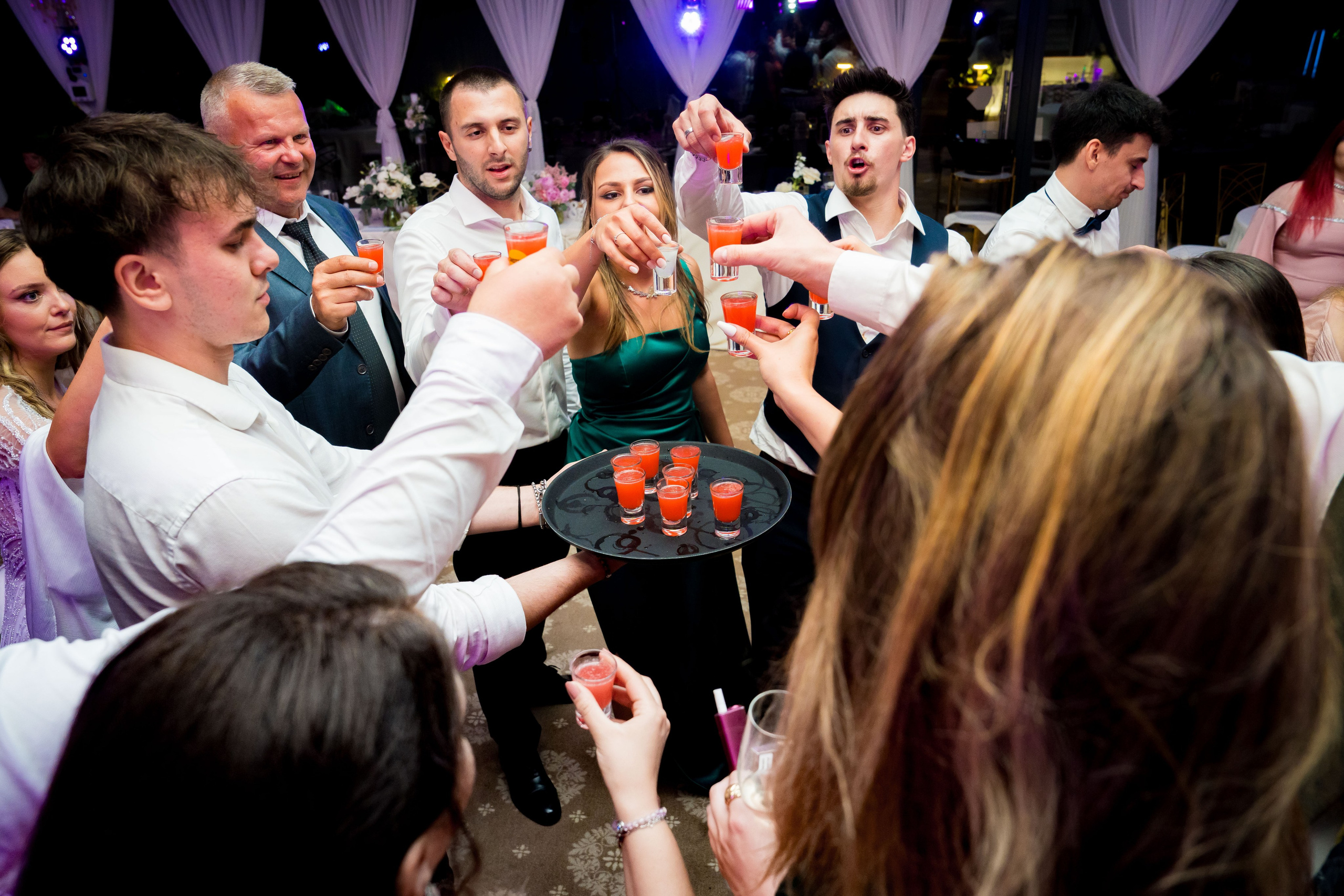 PARTY. Gabriel Florea — Fotograf nuntă București