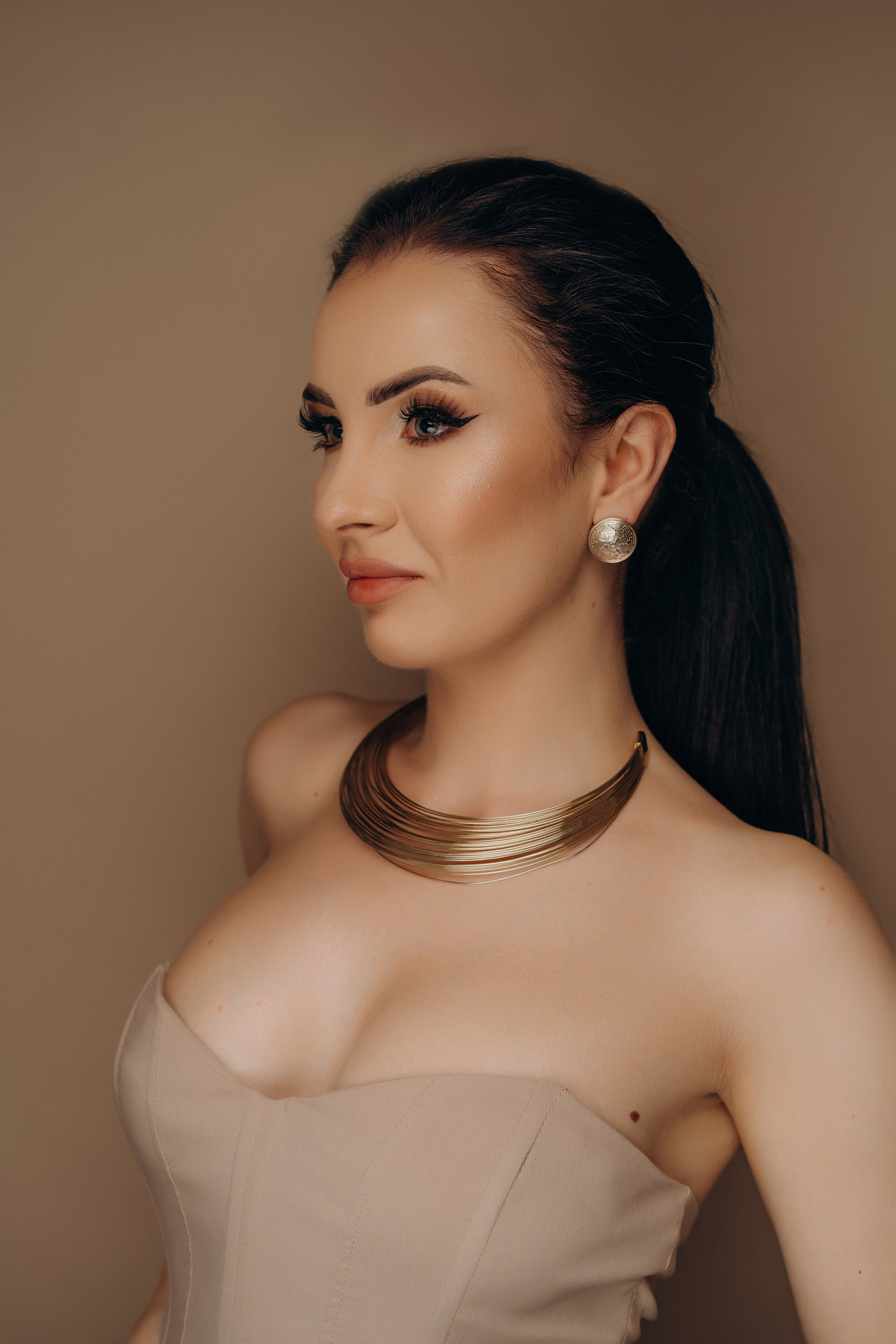 Andreea. Maternity/Love story/Wedding photographer