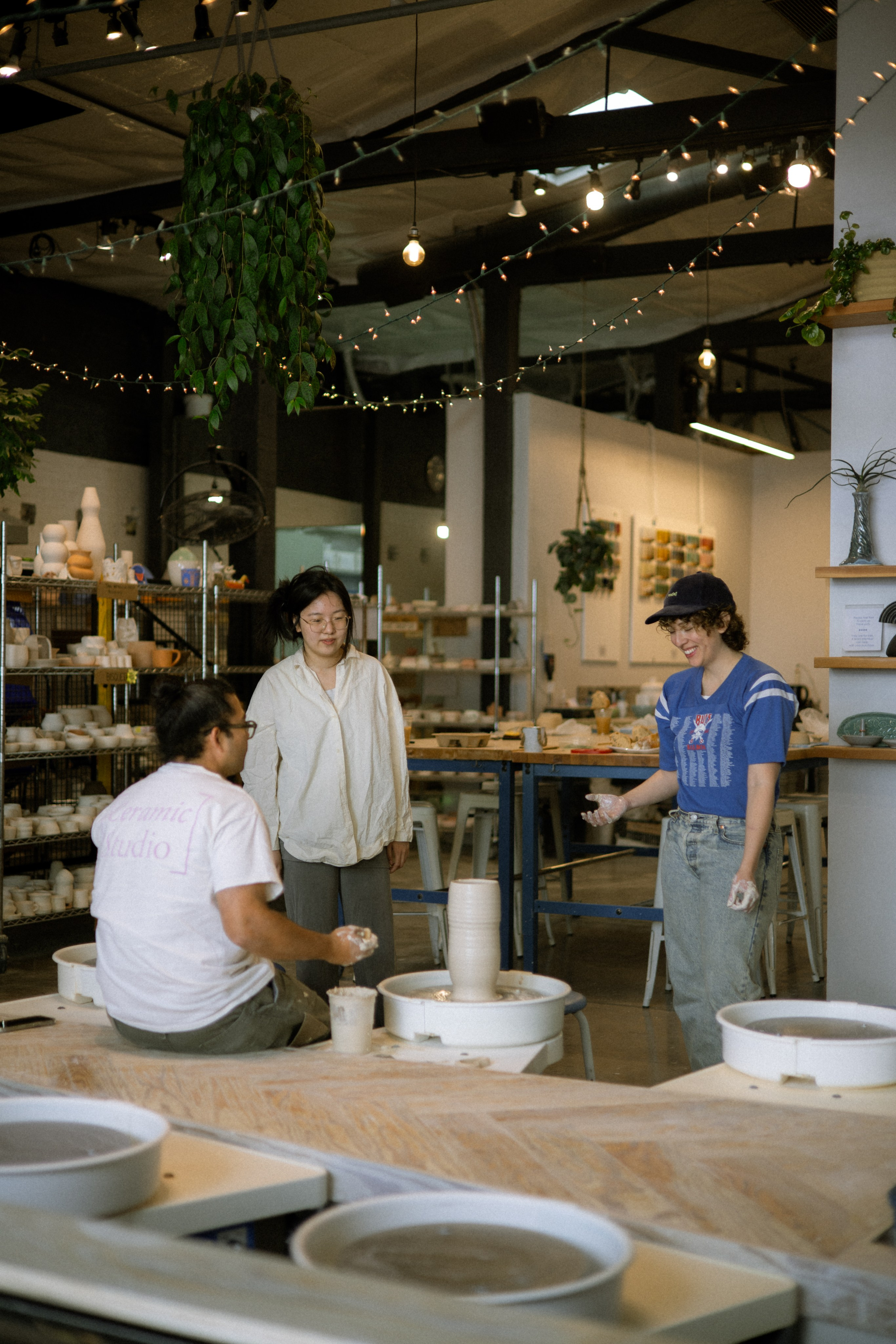 Pottery Studio Session | Throw Clay LA Studio. Photographer in Los Angeles. Julia Ishmuratova