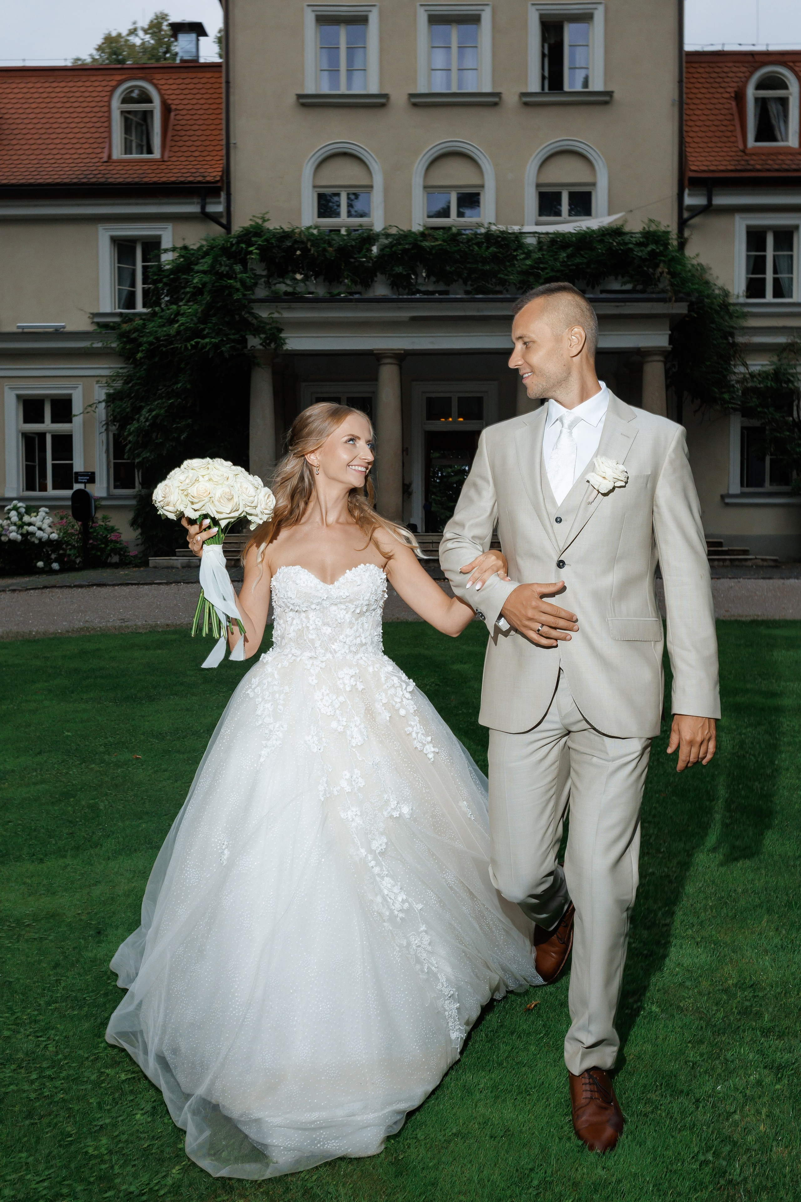 Kamila & Jorg. Dwor Sireakow. 26.07.2025. Fotograf ślubny i rodzinny w Krakowie Yana Klymova