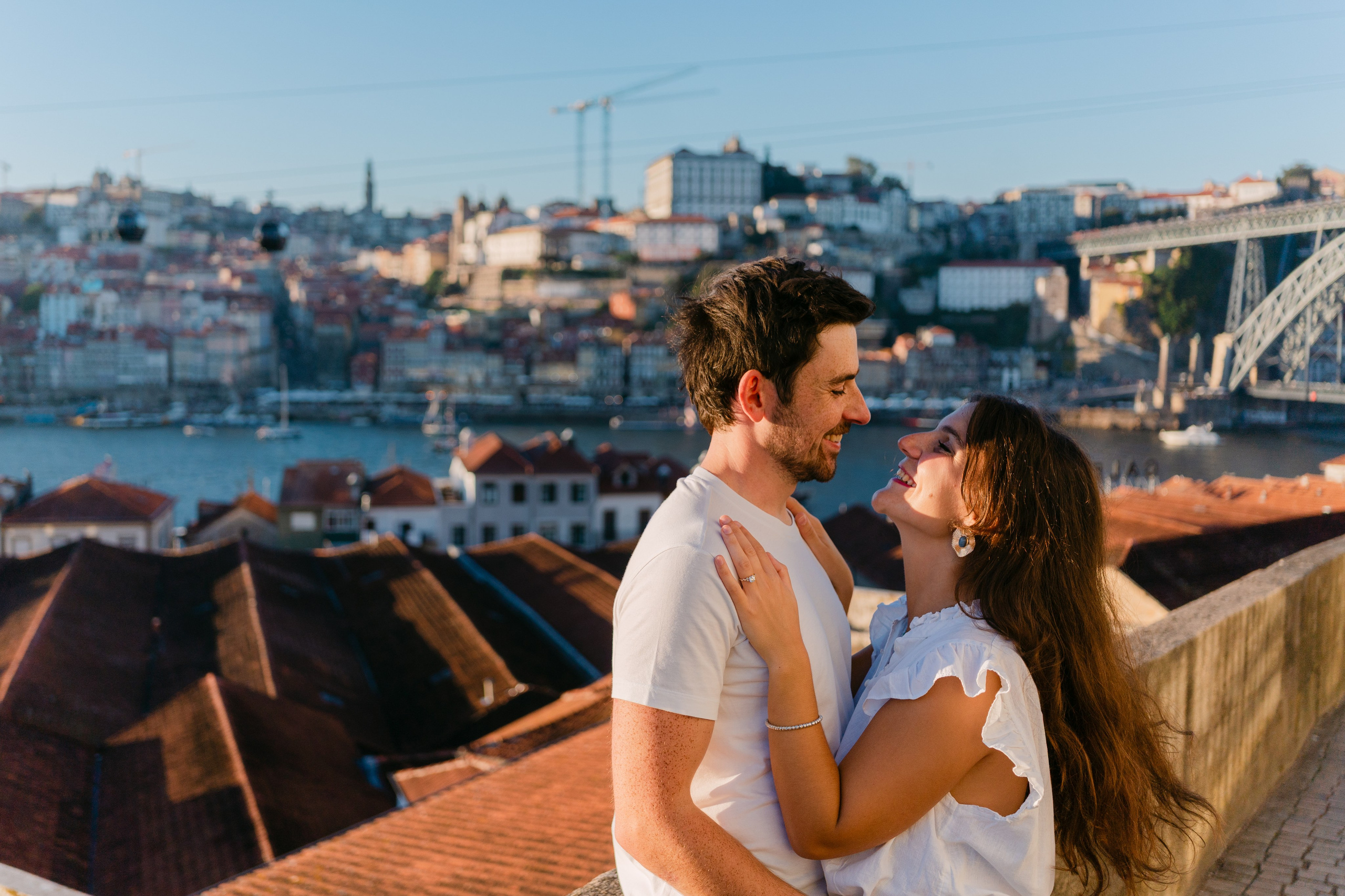 Wedding Proposal in Porto. Wedding & destination wedding photographer in Porto, Portugal — Davi Valente | Lisbon, Douro Valley, Rome, Tuscany & Lake Como