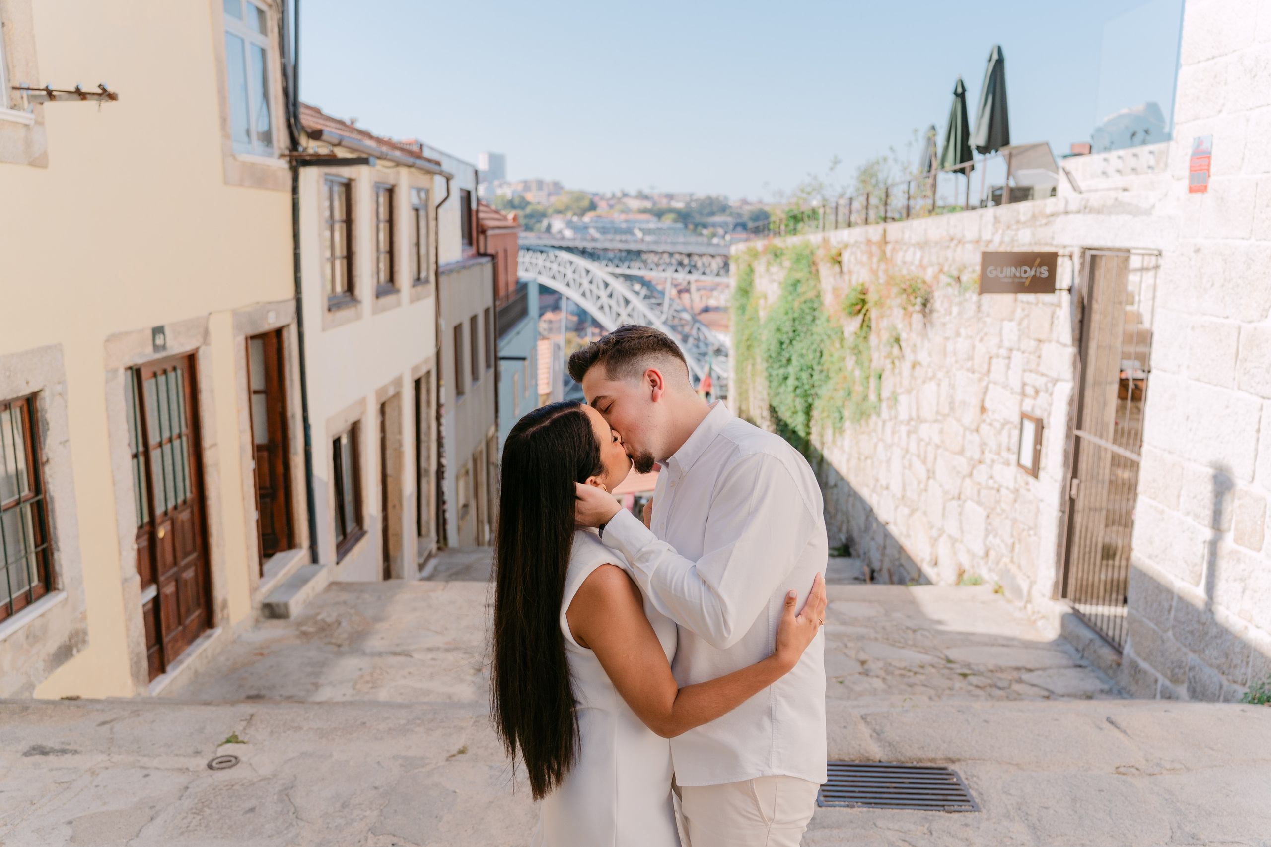 Bruna e Rui — Pre wedding in Porto. Wedding & destination wedding photographer in Porto, Portugal — Davi Valente | Lisbon, Douro Valley, Rome, Tuscany & Lake Como