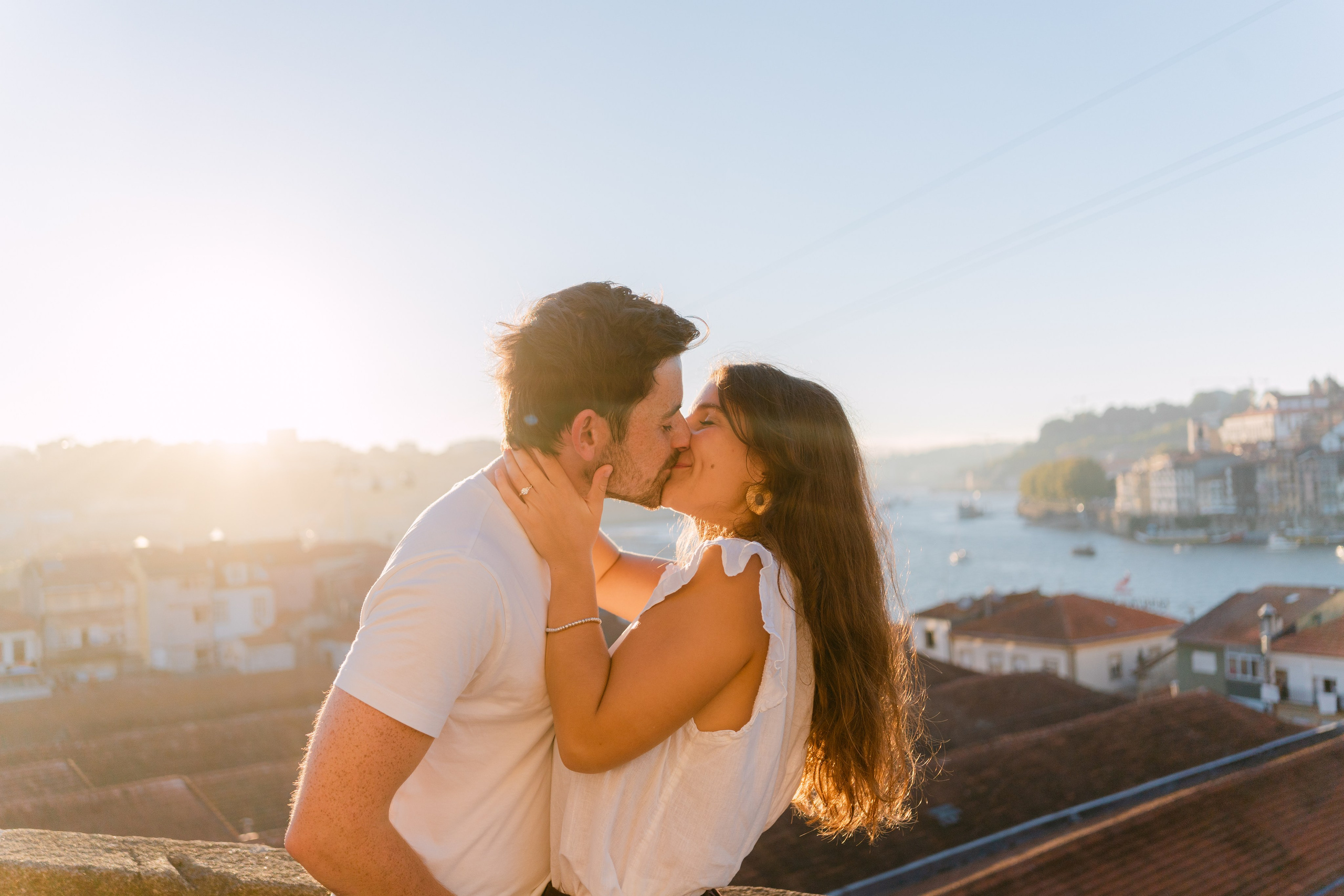 Wedding Proposal in Porto. Wedding & destination wedding photographer in Porto, Portugal — Davi Valente | Lisbon, Douro Valley, Rome, Tuscany & Lake Como