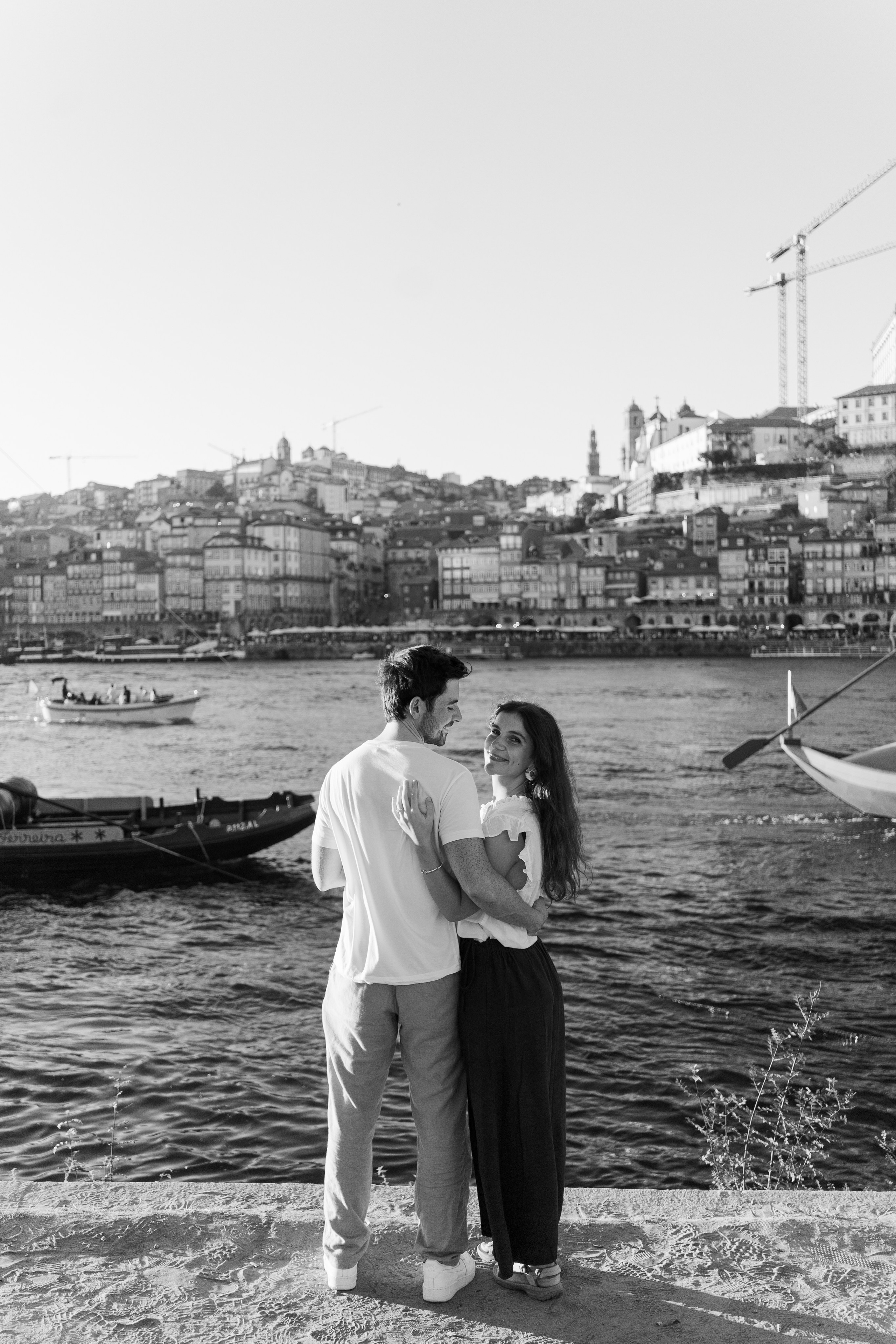 Wedding Proposal in Porto. Wedding & destination wedding photographer in Porto, Portugal — Davi Valente | Lisbon, Douro Valley, Rome, Tuscany & Lake Como