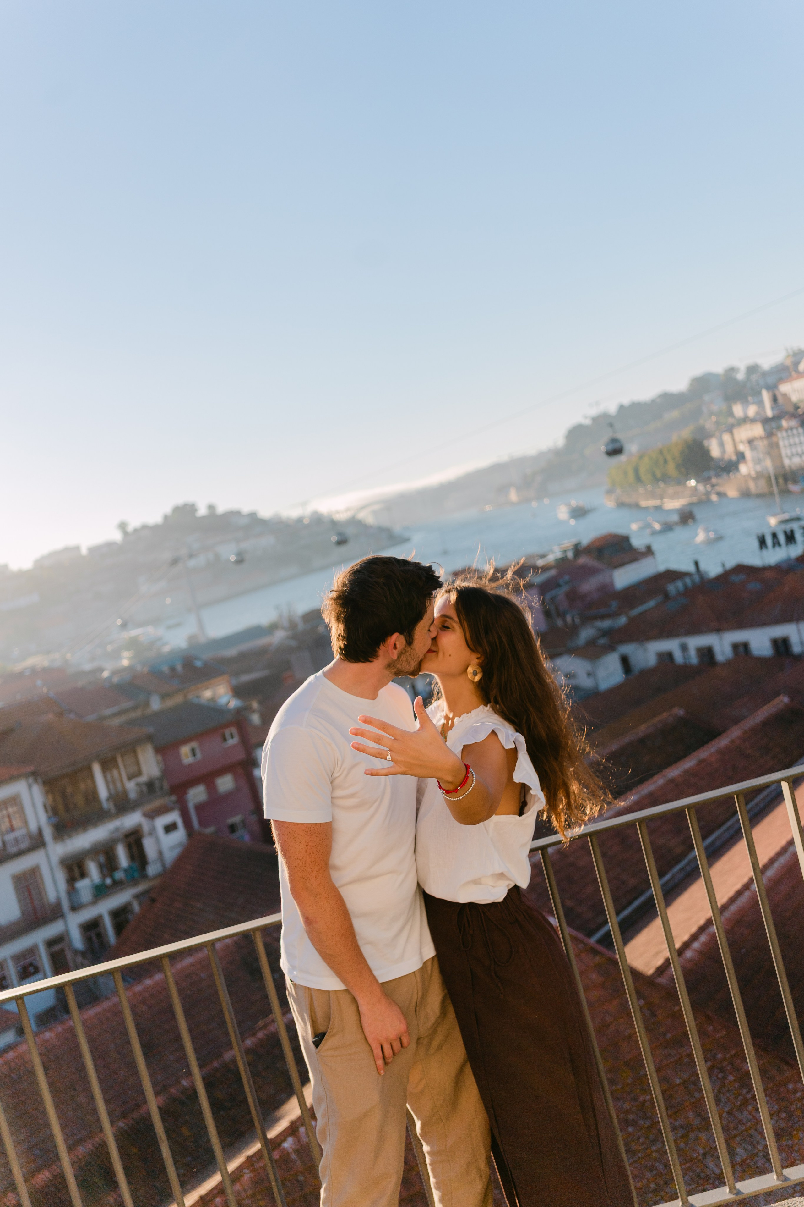 Wedding Proposal in Porto. Wedding & destination wedding photographer in Porto, Portugal — Davi Valente | Lisbon, Douro Valley, Rome, Tuscany & Lake Como