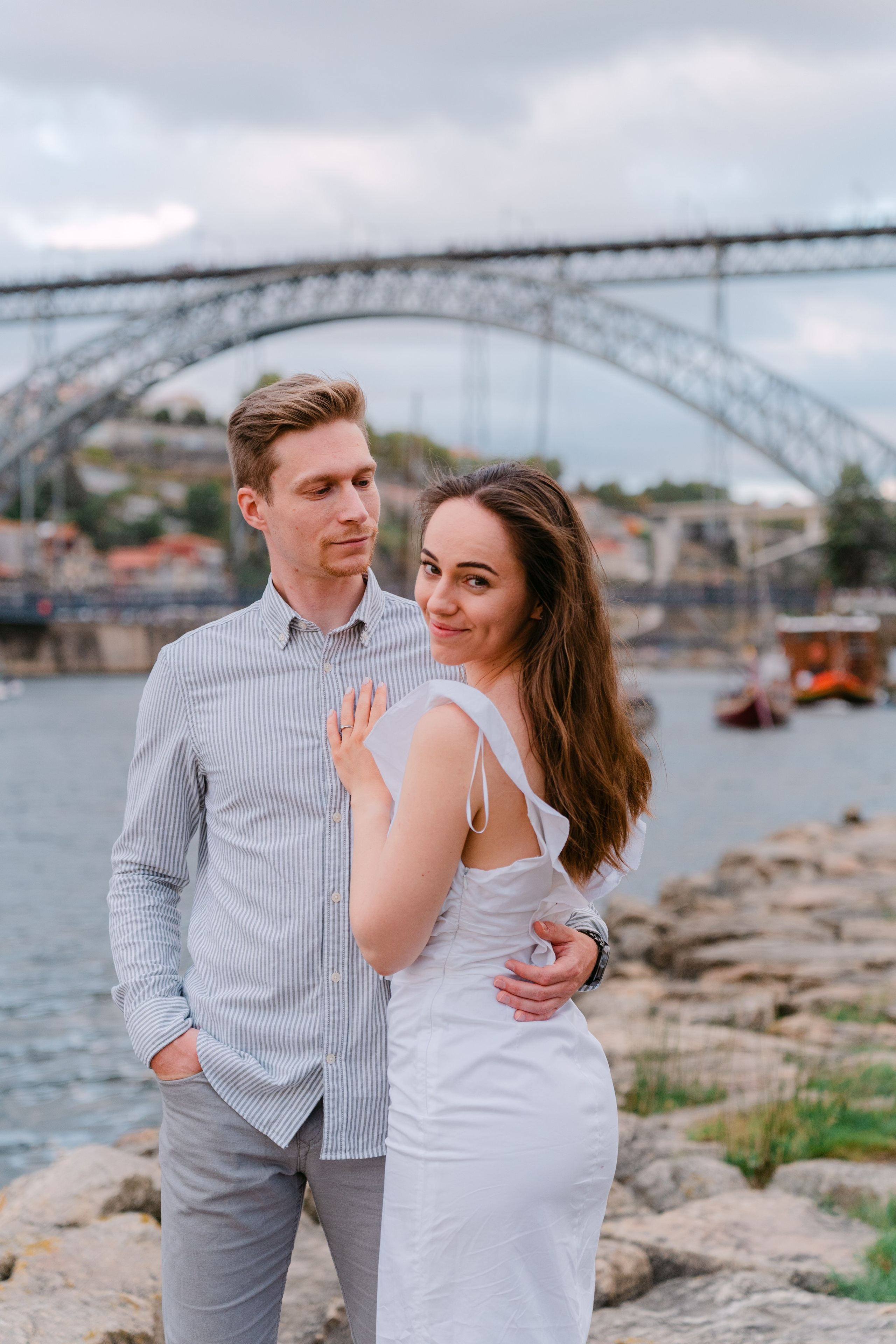 Couple photoshoot in Porto. Fotógrafo de casamentos e destination wedding no Porto, Portugal — Davi Valente | Lisboa, Douro, Roma e Lago de Como