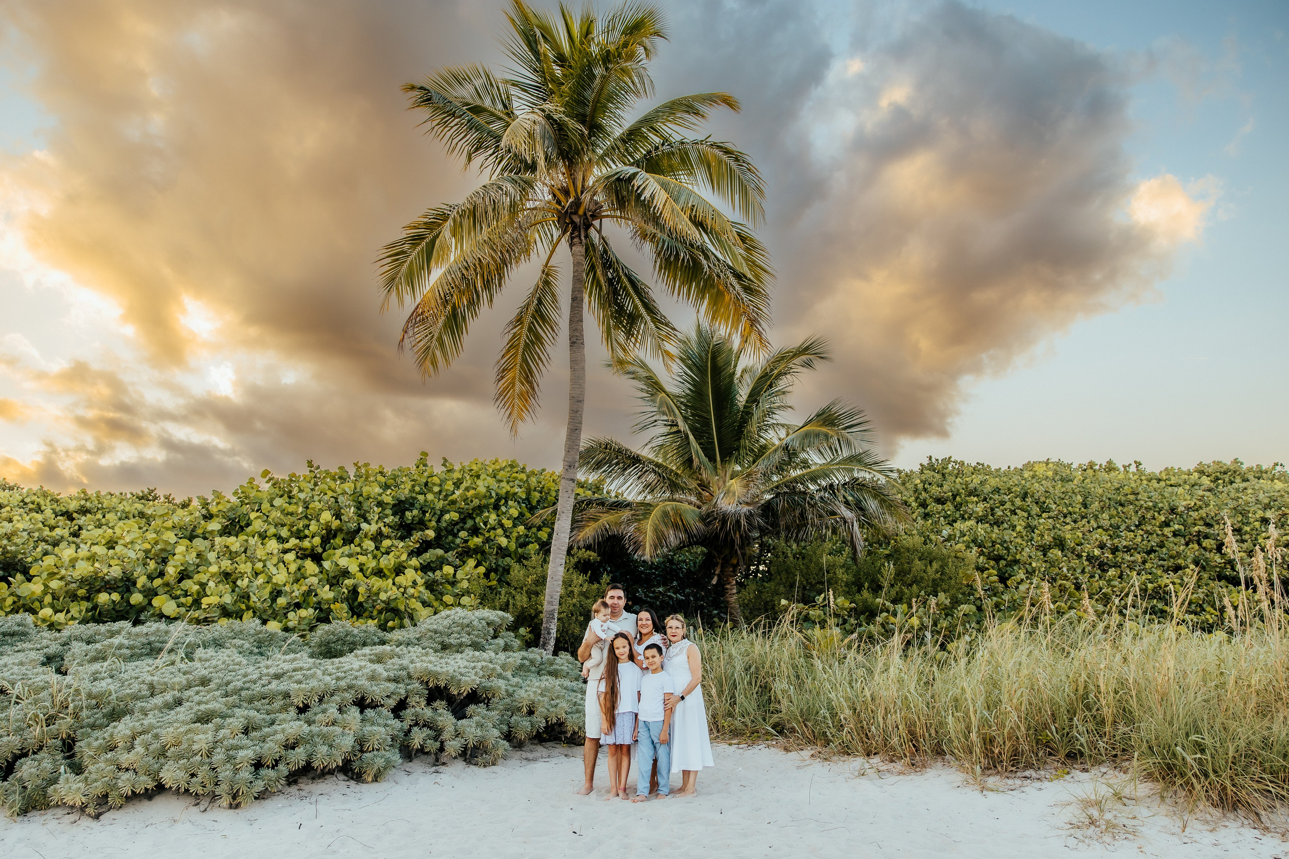 Family. Alya Leto Photographer