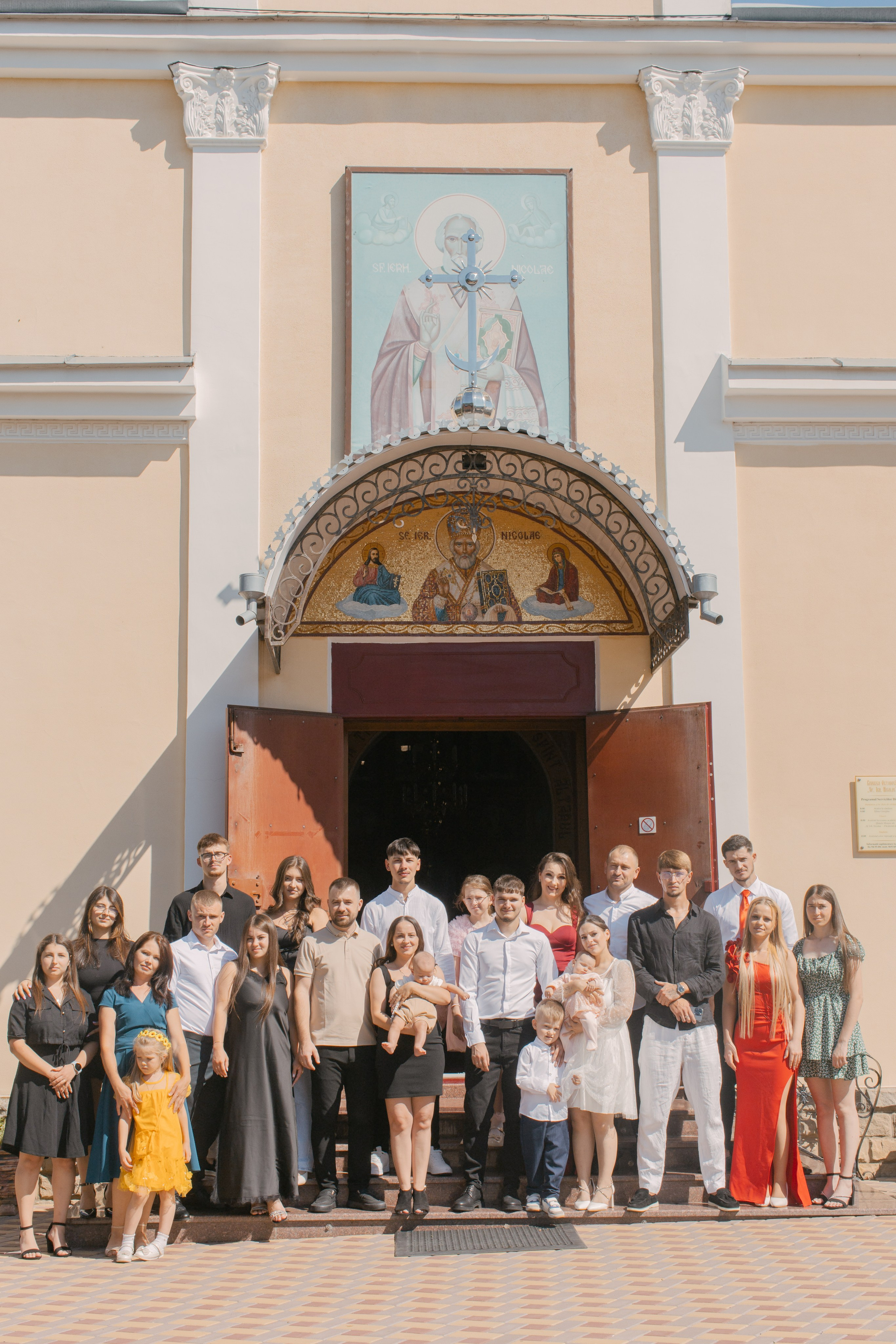 Botez Biserica din Durlesti. Fotograf Moldova | Fotograf Chișinău | Fotograf de familie Chișinău |Fotograf Botez | Fotograf Însărcinate Moldova | Fotograf Neworn