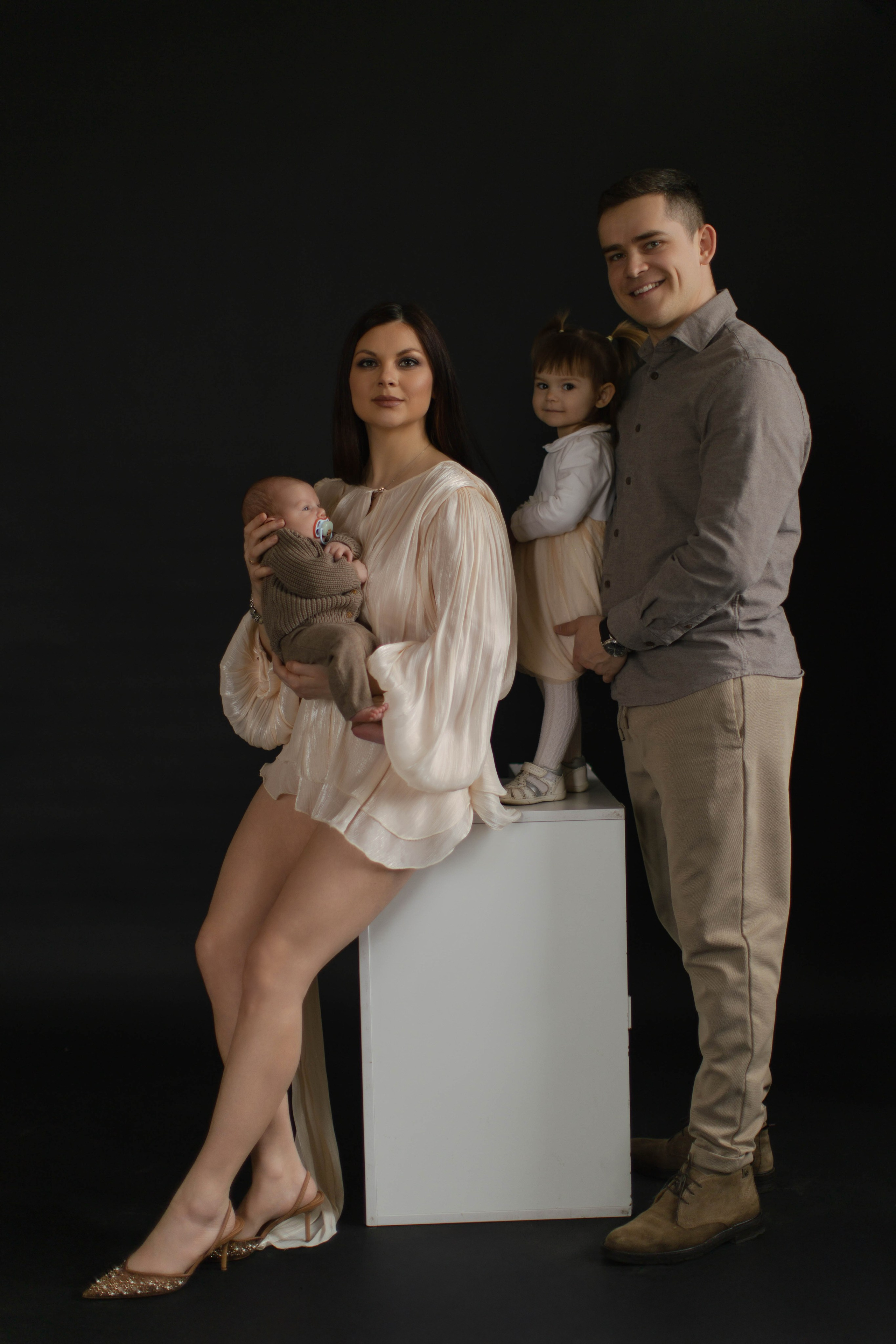 Family. Fotograf Moldova | Fotograf Chișinău | Fotograf de familie Chișinău |Fotograf Botez | Fotograf Însărcinate Moldova | Fotograf Neworn