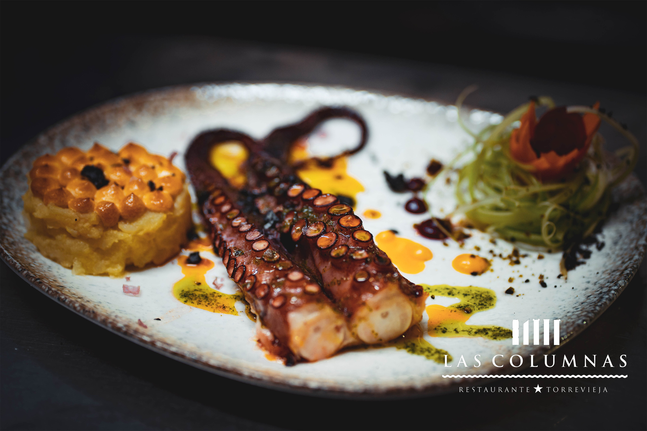 Las Columnas. Baby Beast