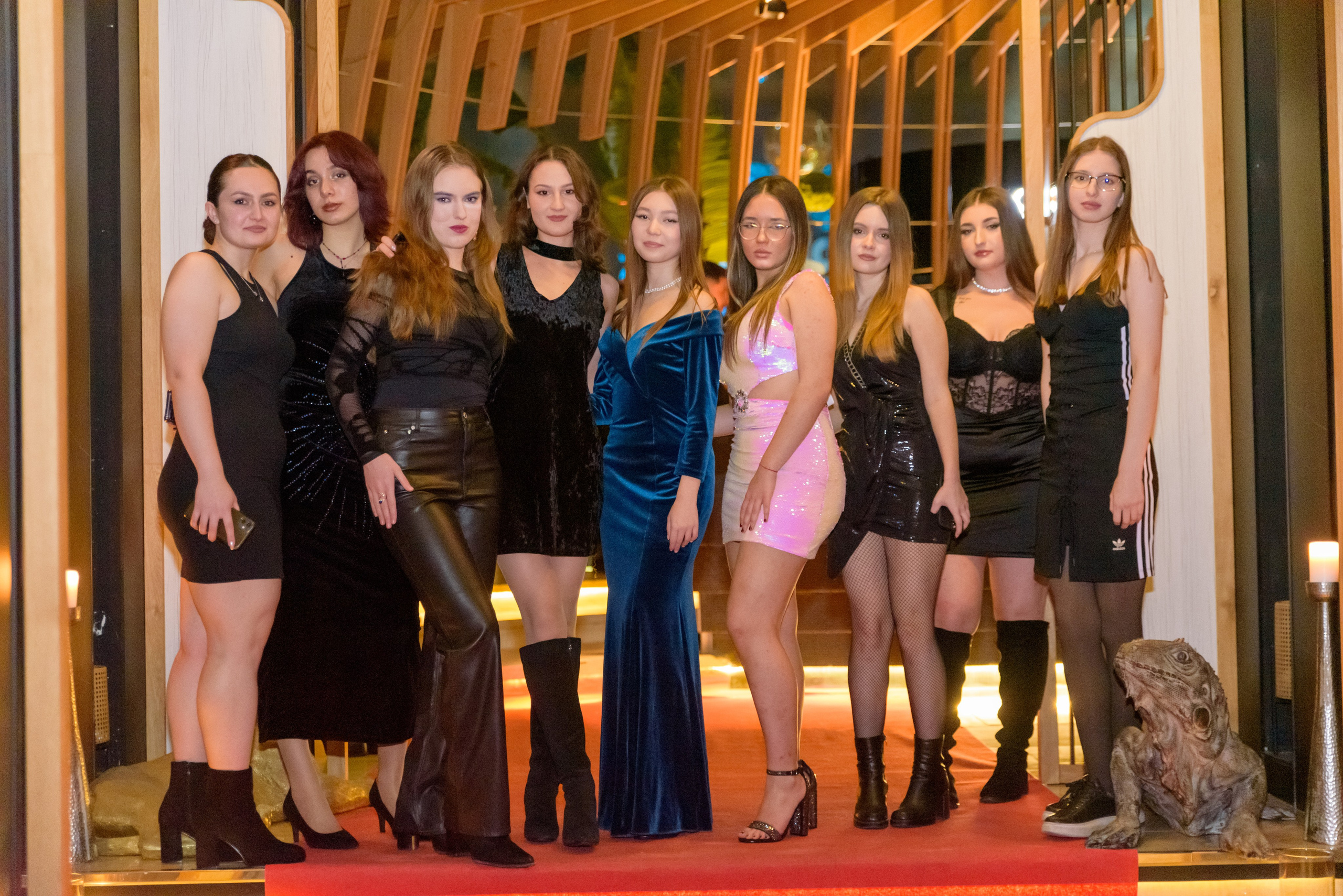 FComing of age photographer, birthday photographer, party photographer, corporate photographer, children's photographer, professional Bucharest photographer, club photographer, private peterceri photographer, bairam photographer, gymnasium photographer, graduation photographer, university graduation, 4th grade graduation, 8th grade graduation a, photos at the end of the school year