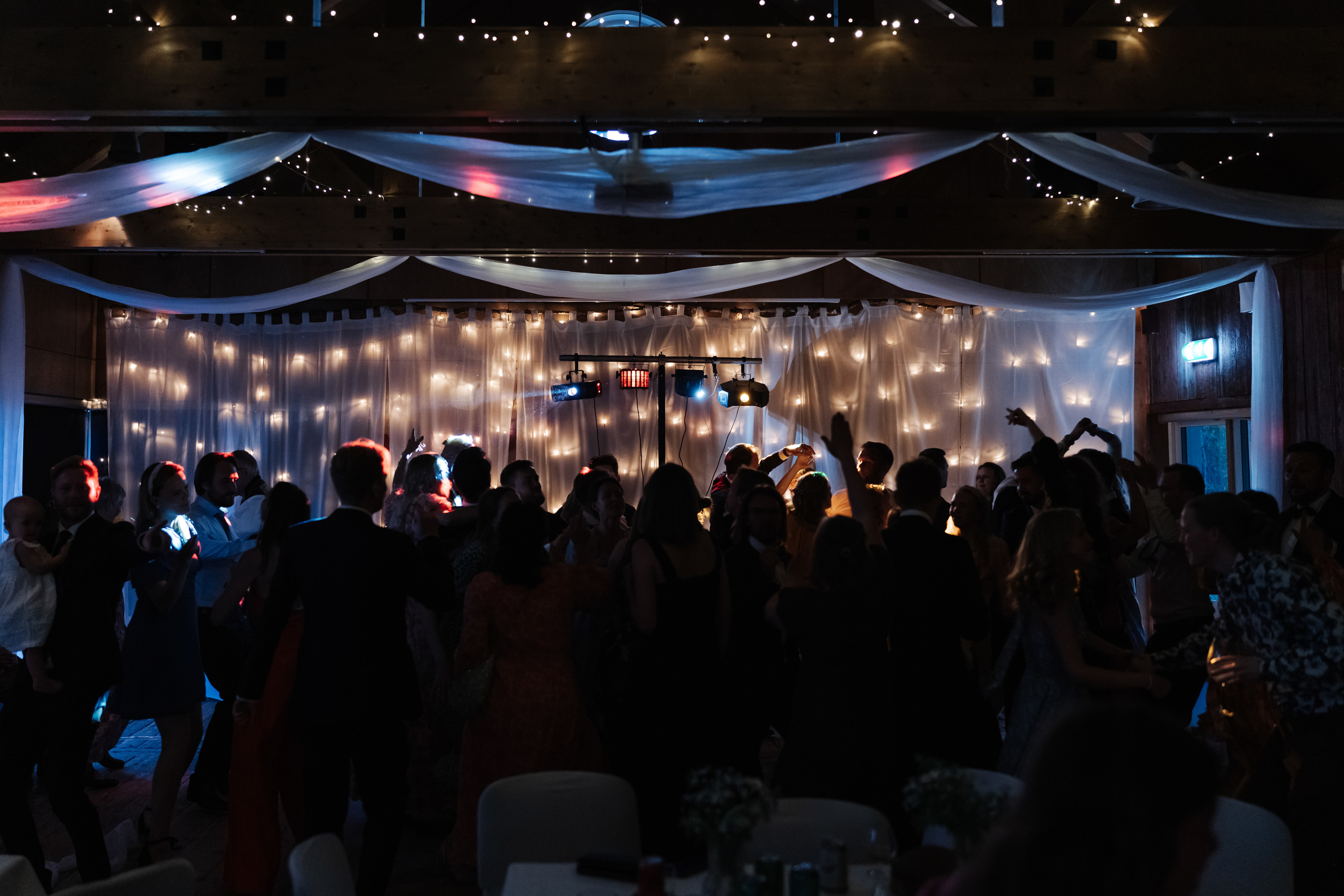 LINE & KRISTIAN. HOME