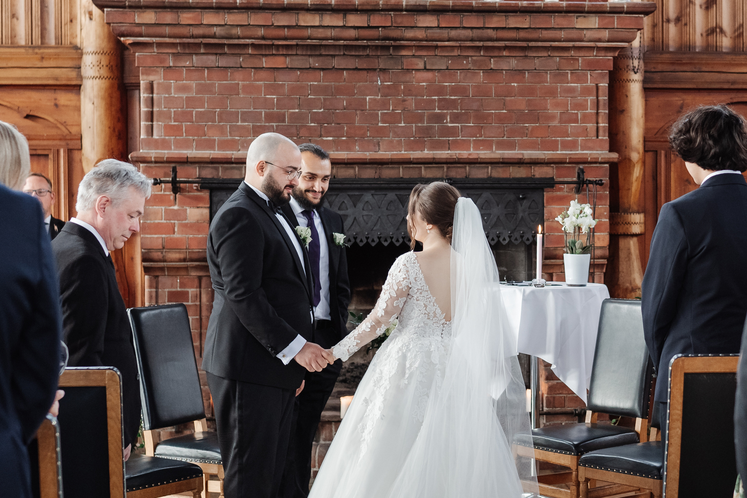 Bespoke Wedding Photography in Marbella, Lake Como, Tuscany & Cannes. Wedding Photographer in Marbella, Como, Tuscany, Cannes