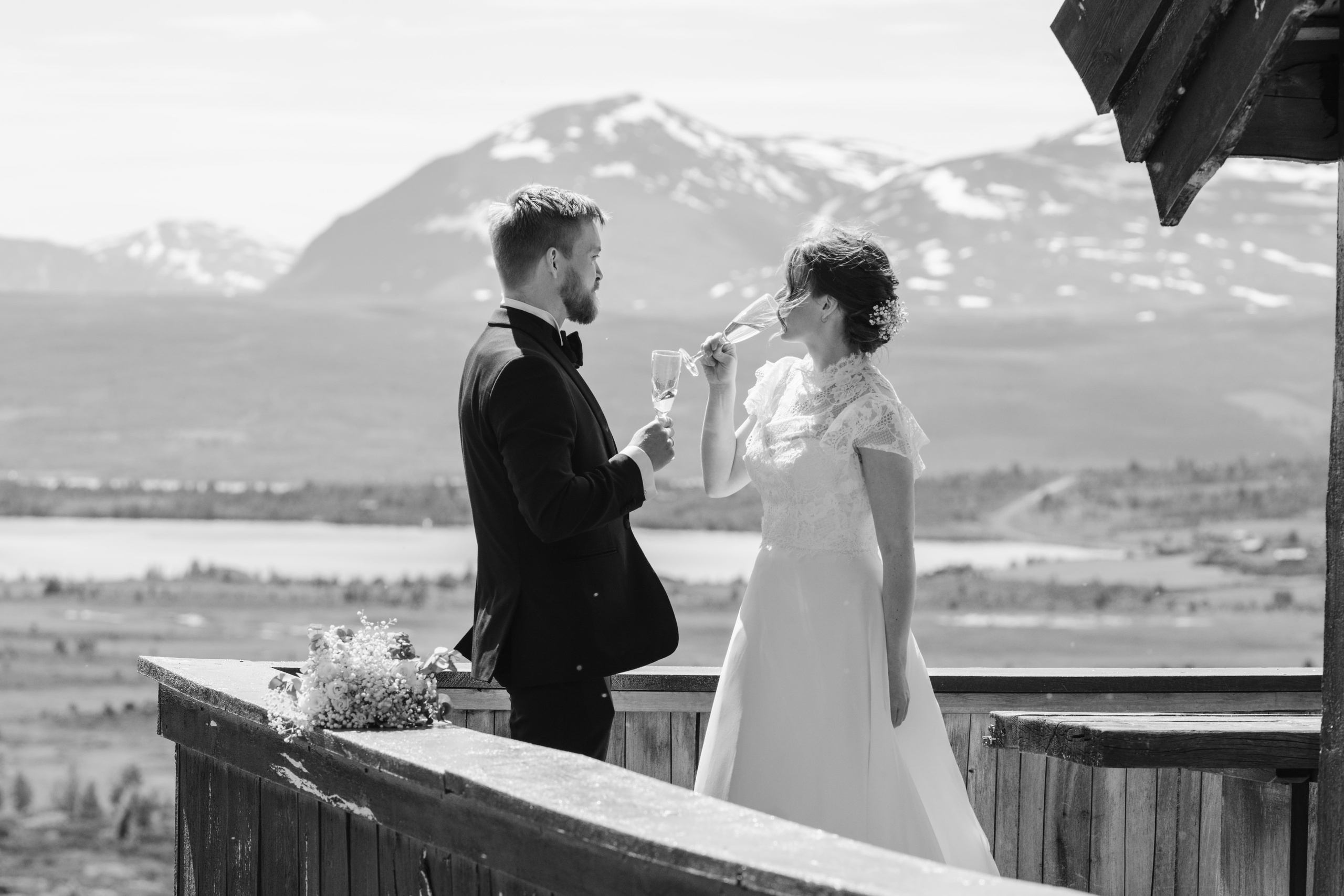 LINE & KRISTIAN. HOME