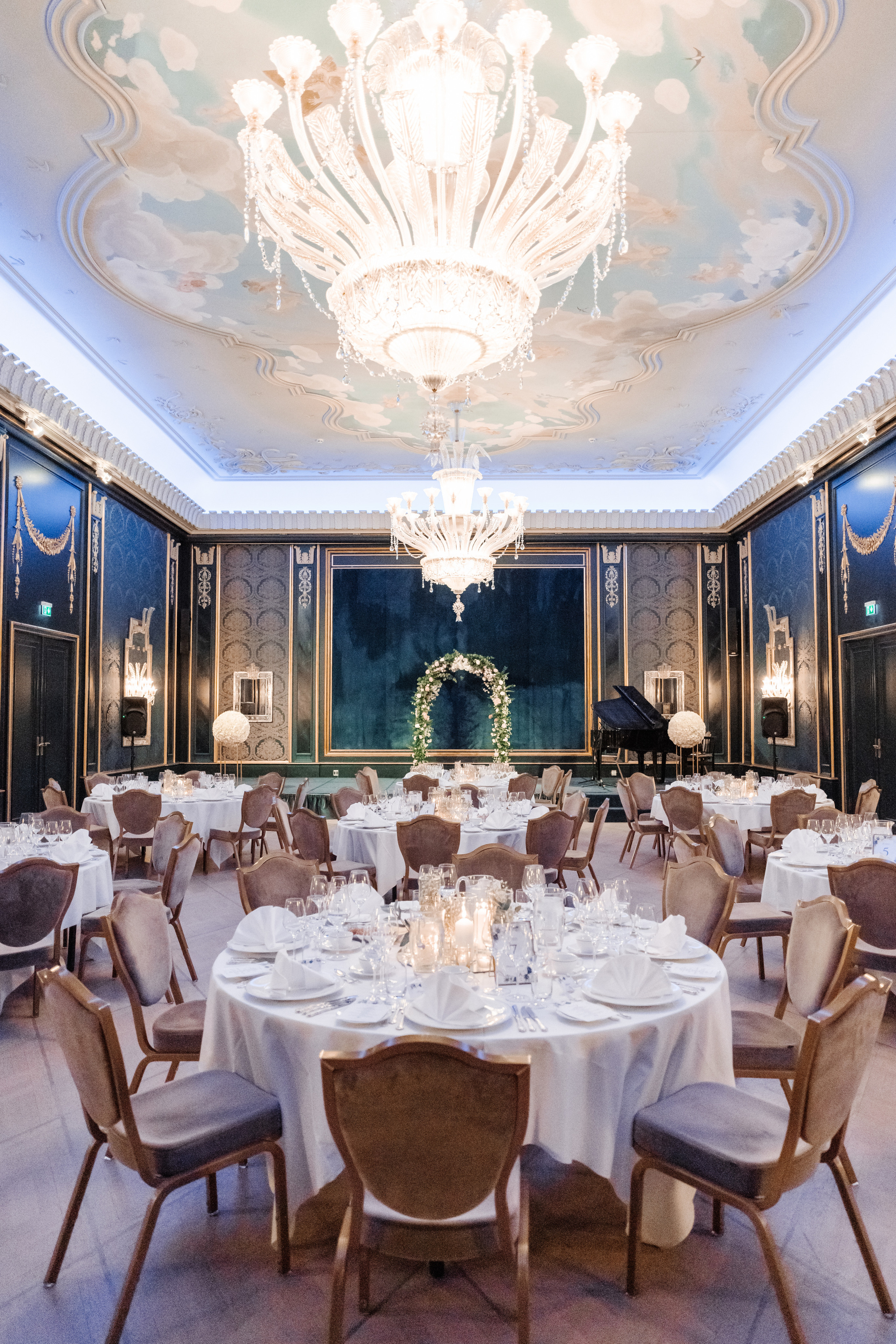 THOMAS & NATALYA. HOME