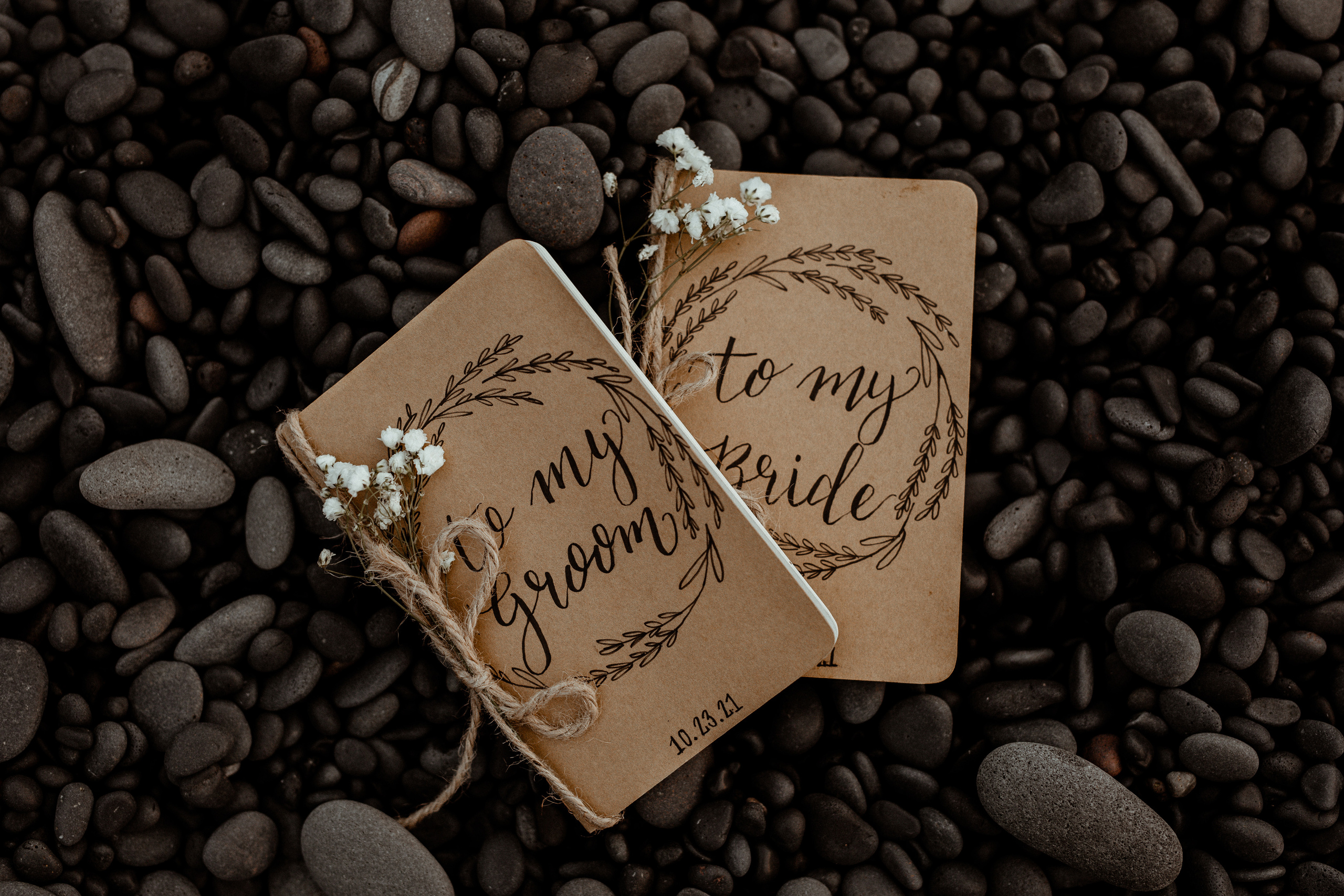 Elopement in Iceland. Iceland elopement photographer & videographer