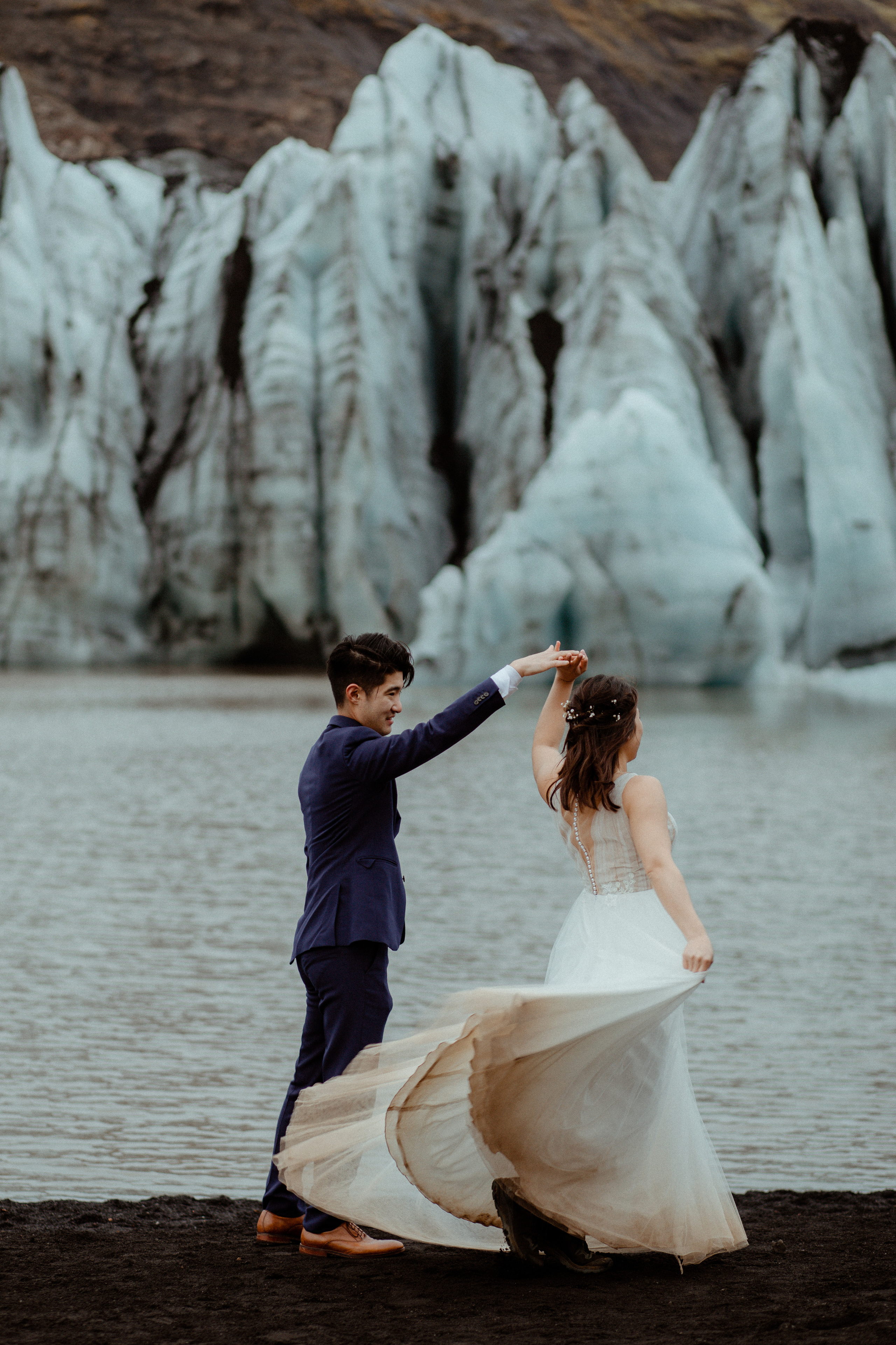 Elopement in Iceland. Iceland elopement photographer & videographer
