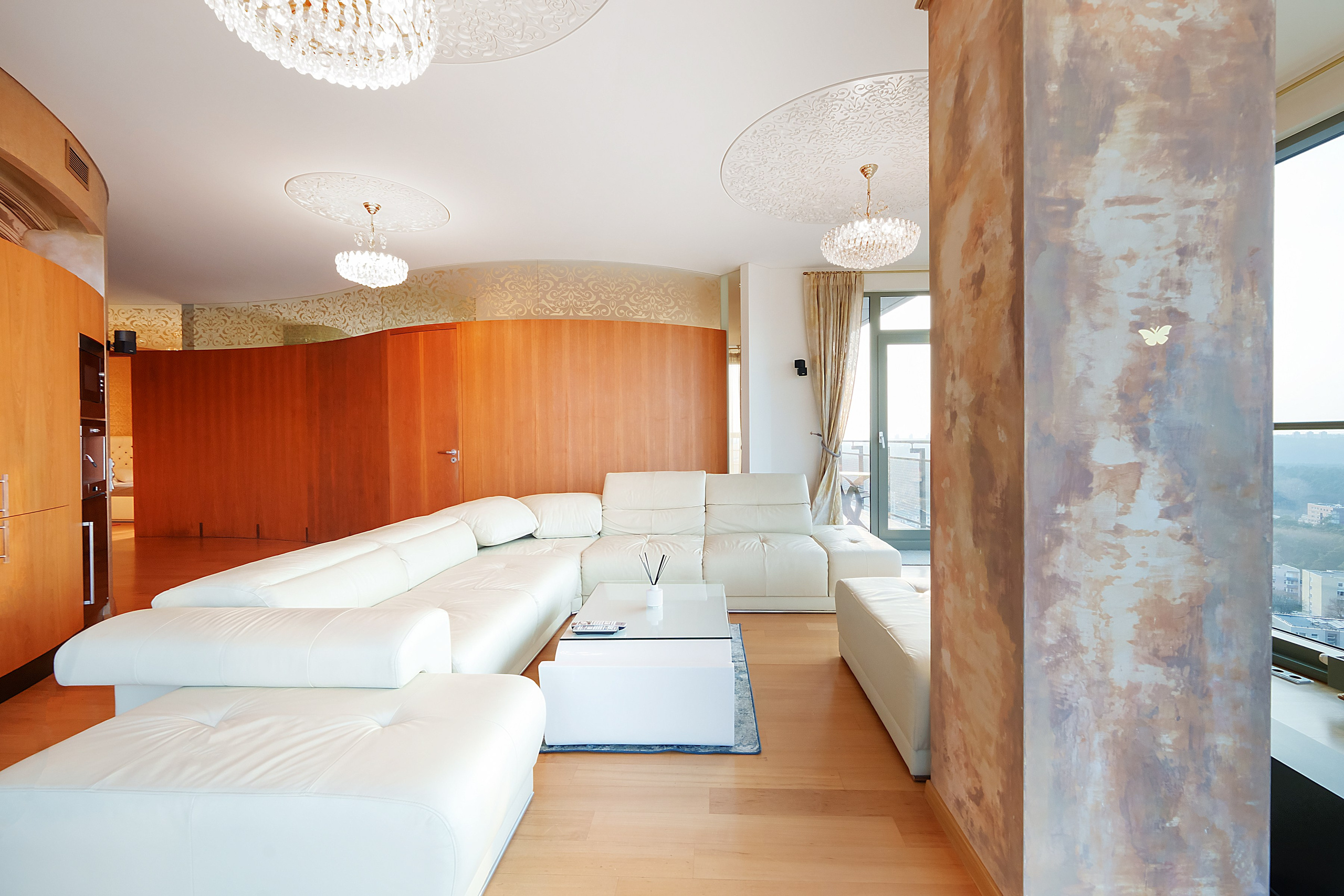 Savanoriu g. 1. Elina Sapiega fotografė Vilniuje