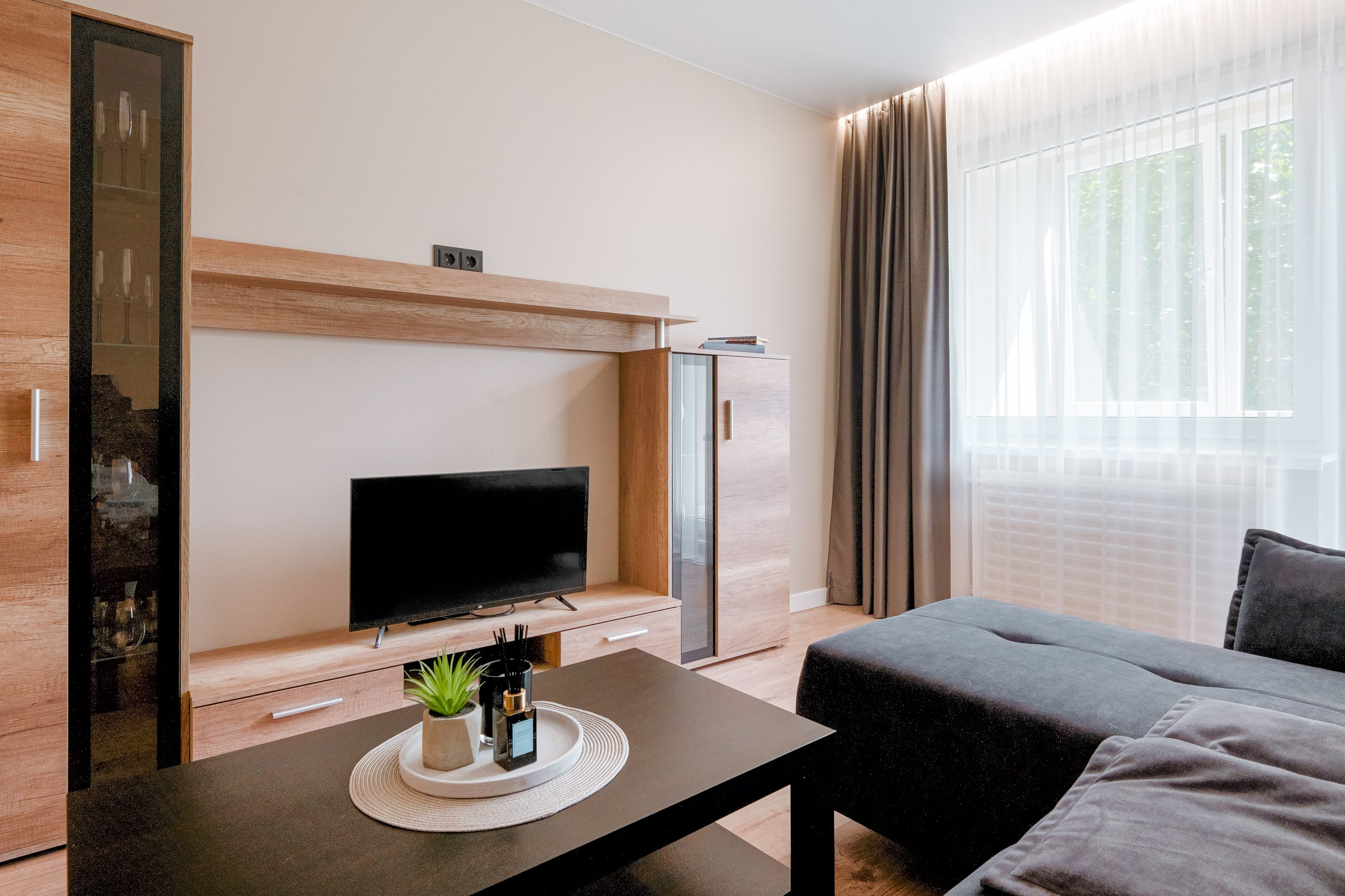 Tuskulėnų g. 8. Elina Sapiega fotografė Vilniuje